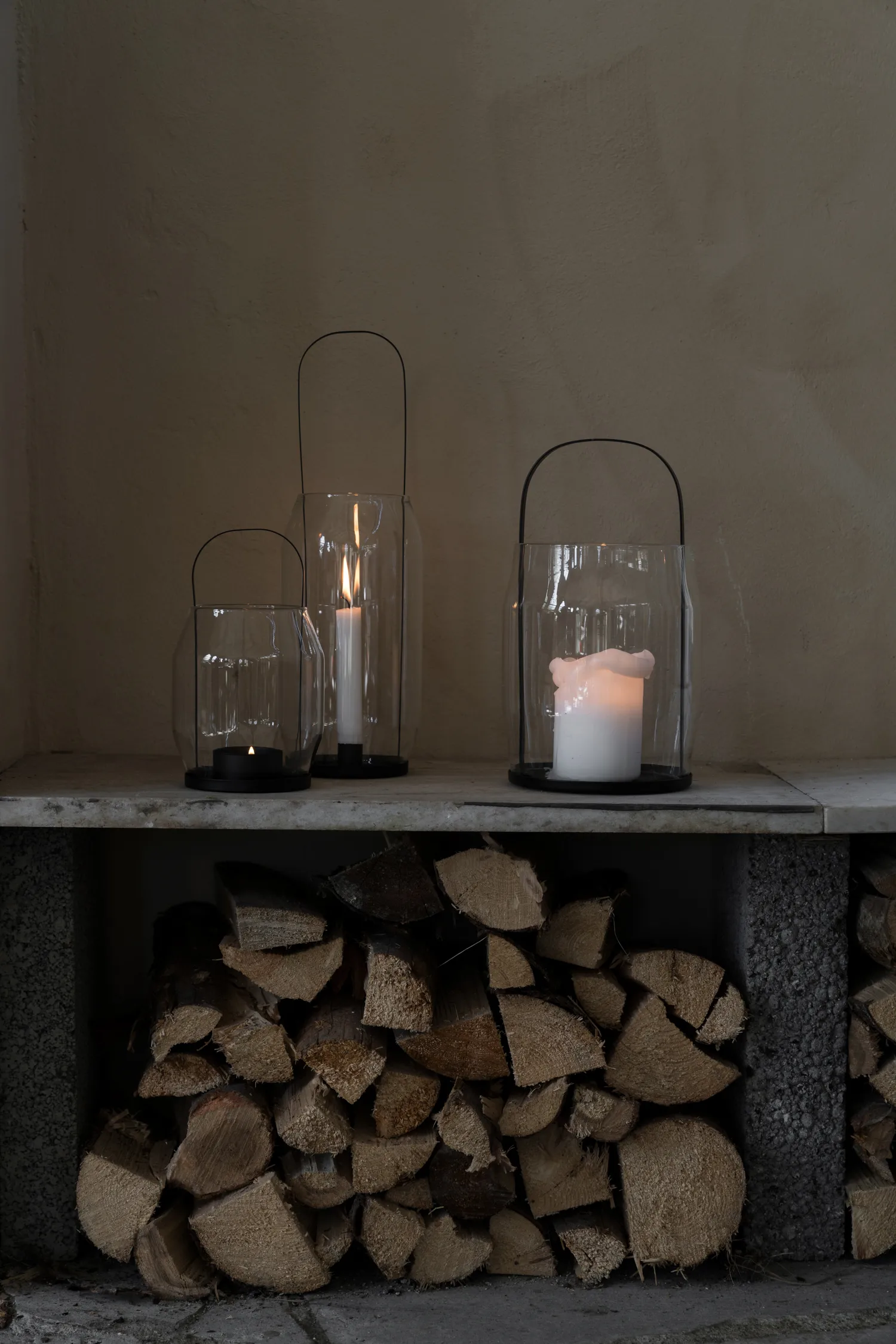 Ernst fyrfadsstage-lanterne Ø16x30 cm, Sort ERNST