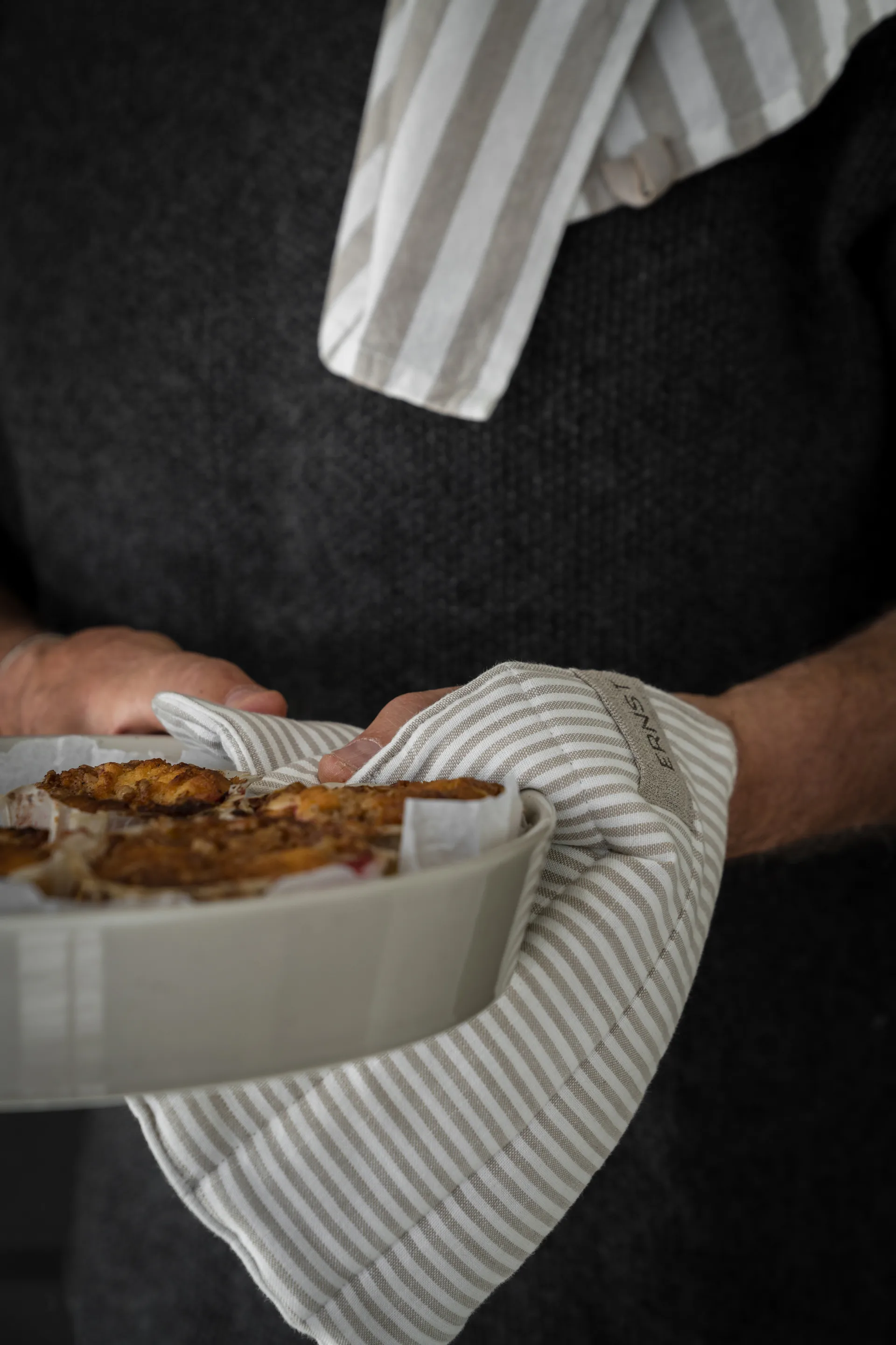 Ernst grydelap stribet 23x25 cm, Beige-hvid stribe ERNST