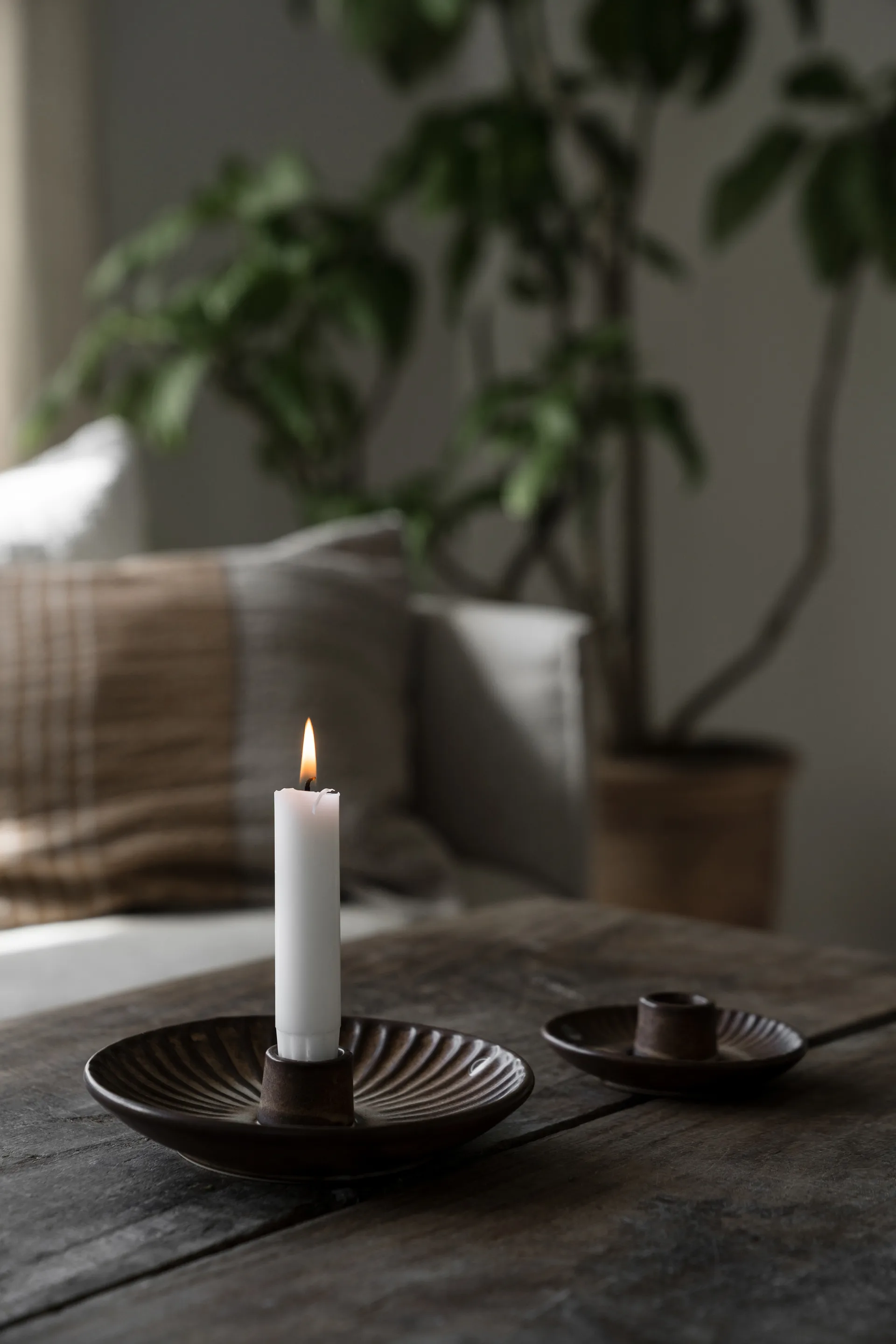 Ernst lysestage Ø16x3,5 cm, Brun-beige ERNST