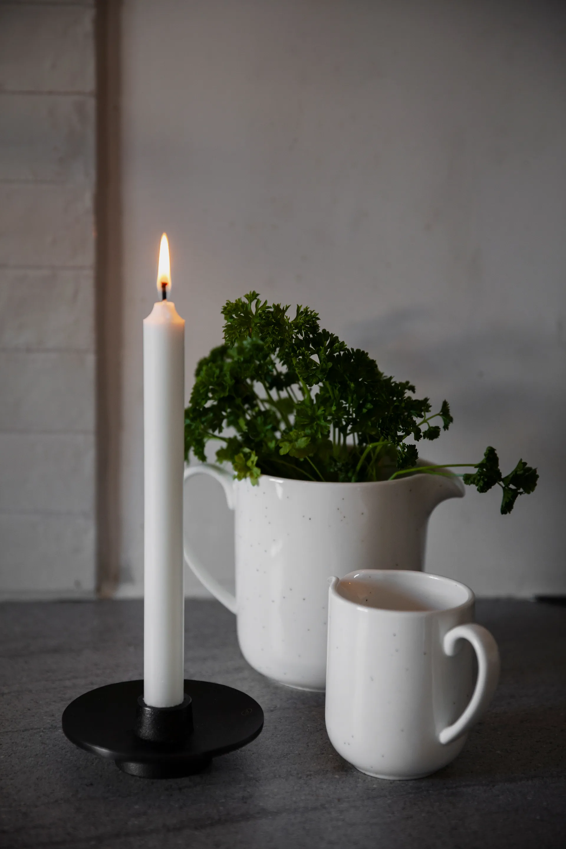 Ernst lysestage aluminium Ø12 cm, Sort ERNST