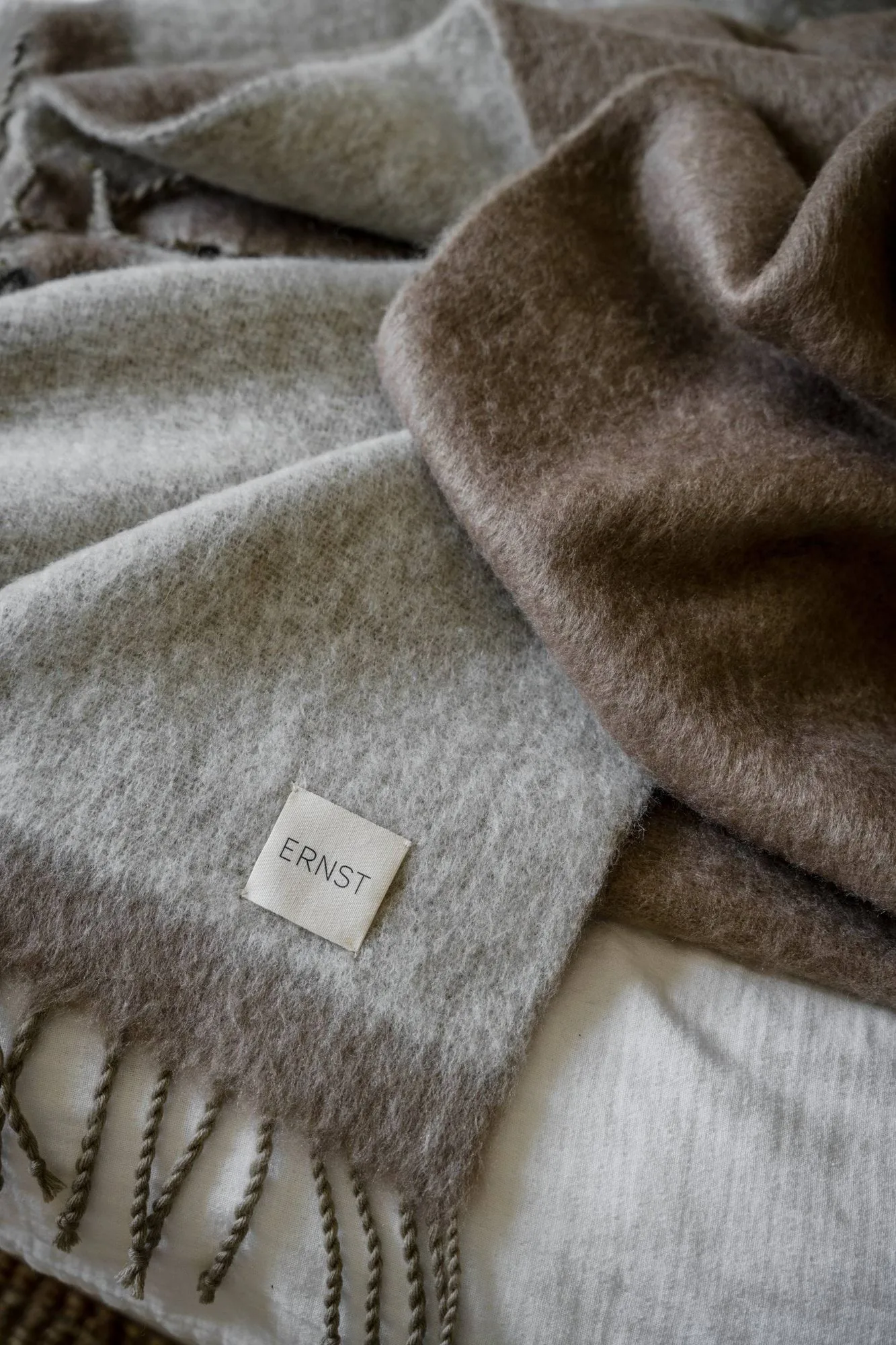 Ernst plaid med frynser 130x170 cm, Beige-hvid ERNST