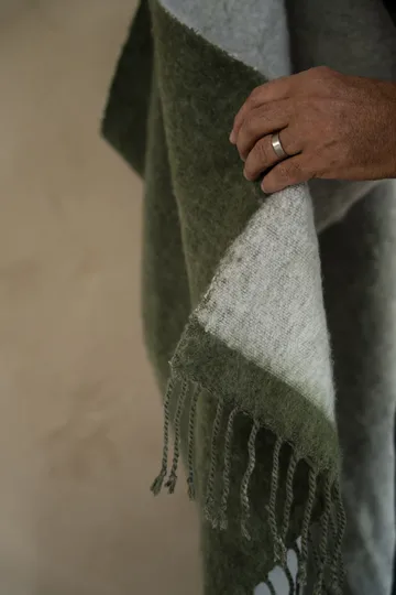 Ernst plaid med frynser 130x170 cm - Grøn-hvid - ERNST