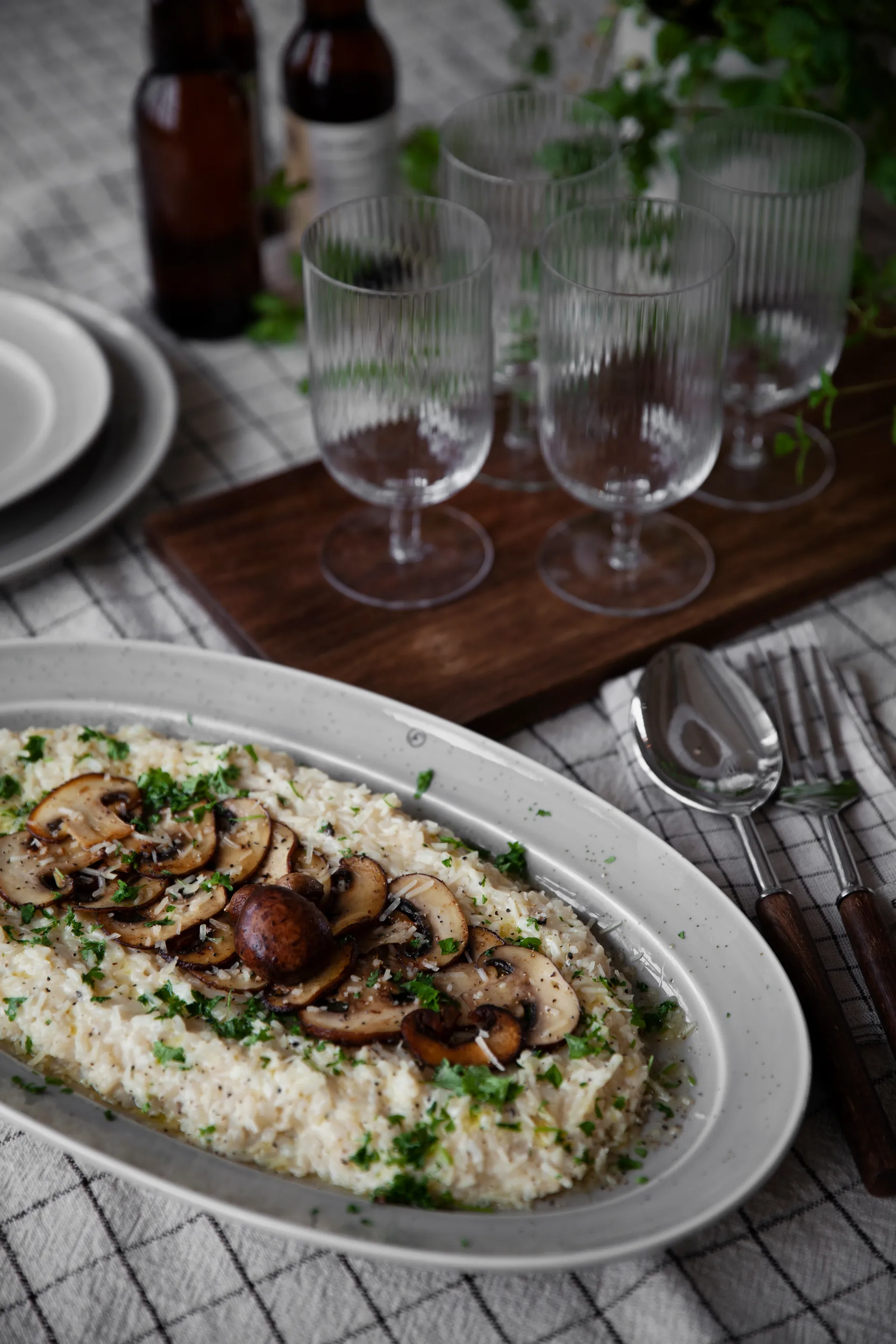 Ernst serveringsfad ovalt 18x30 cm, Vanilje ERNST