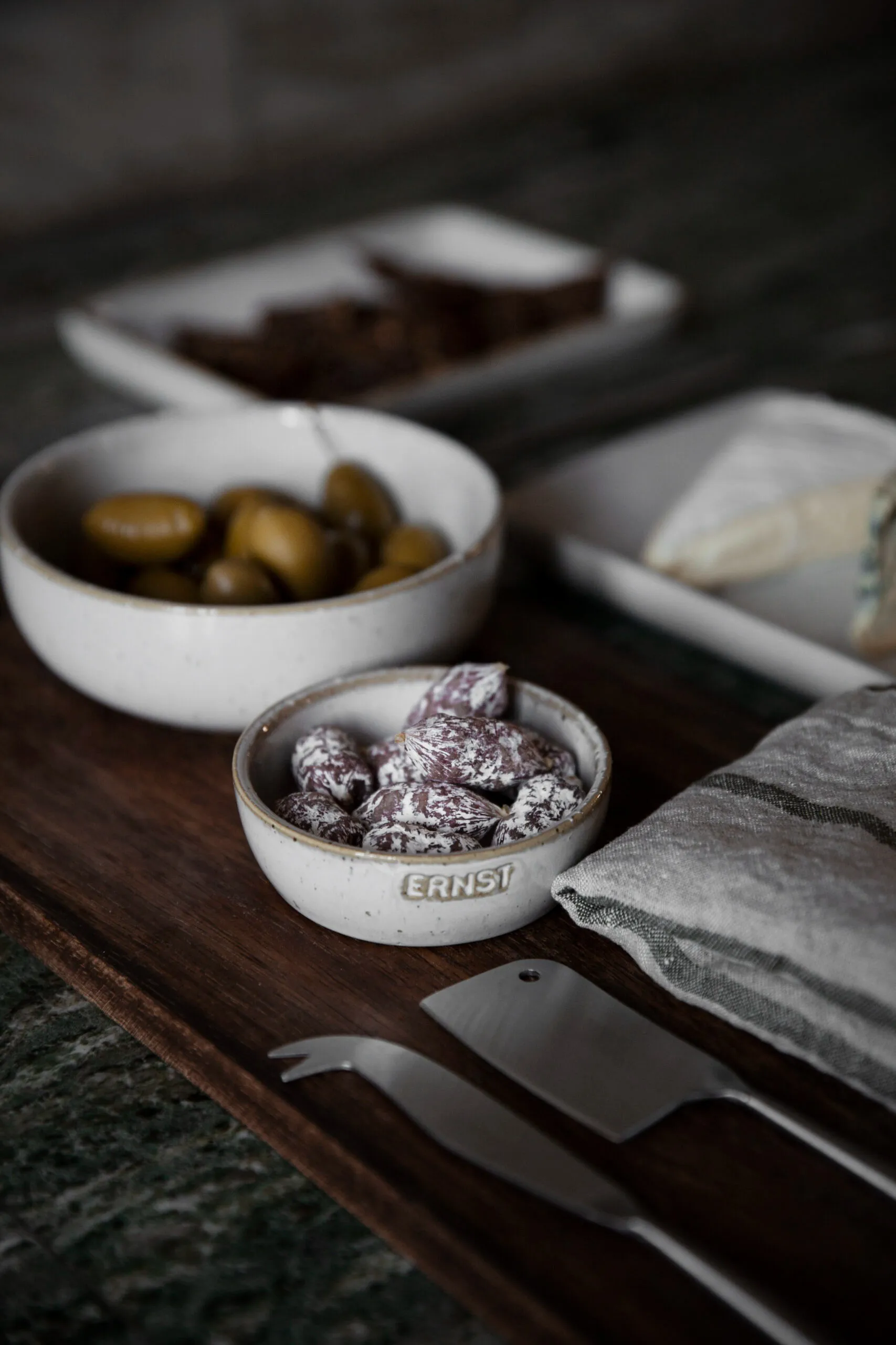 Ernst skål med logo naturhvid, Ø14 cm ERNST