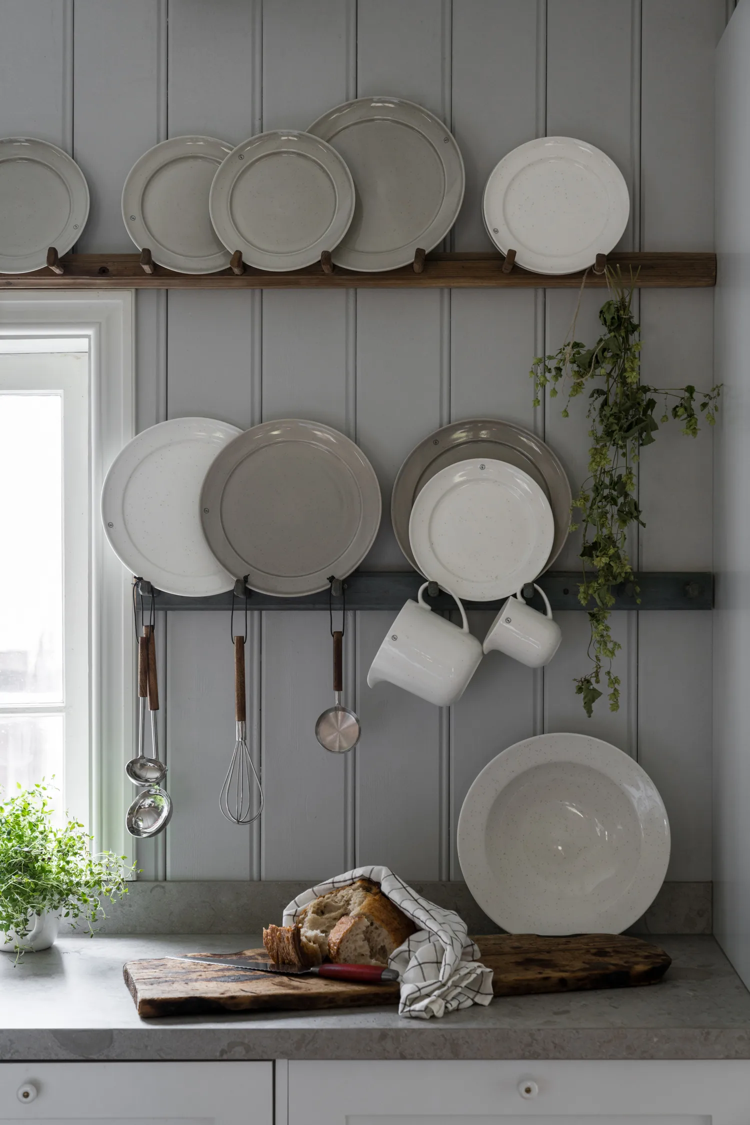 Ernst suppeske med træhåndtag, Mørkebrun ERNST