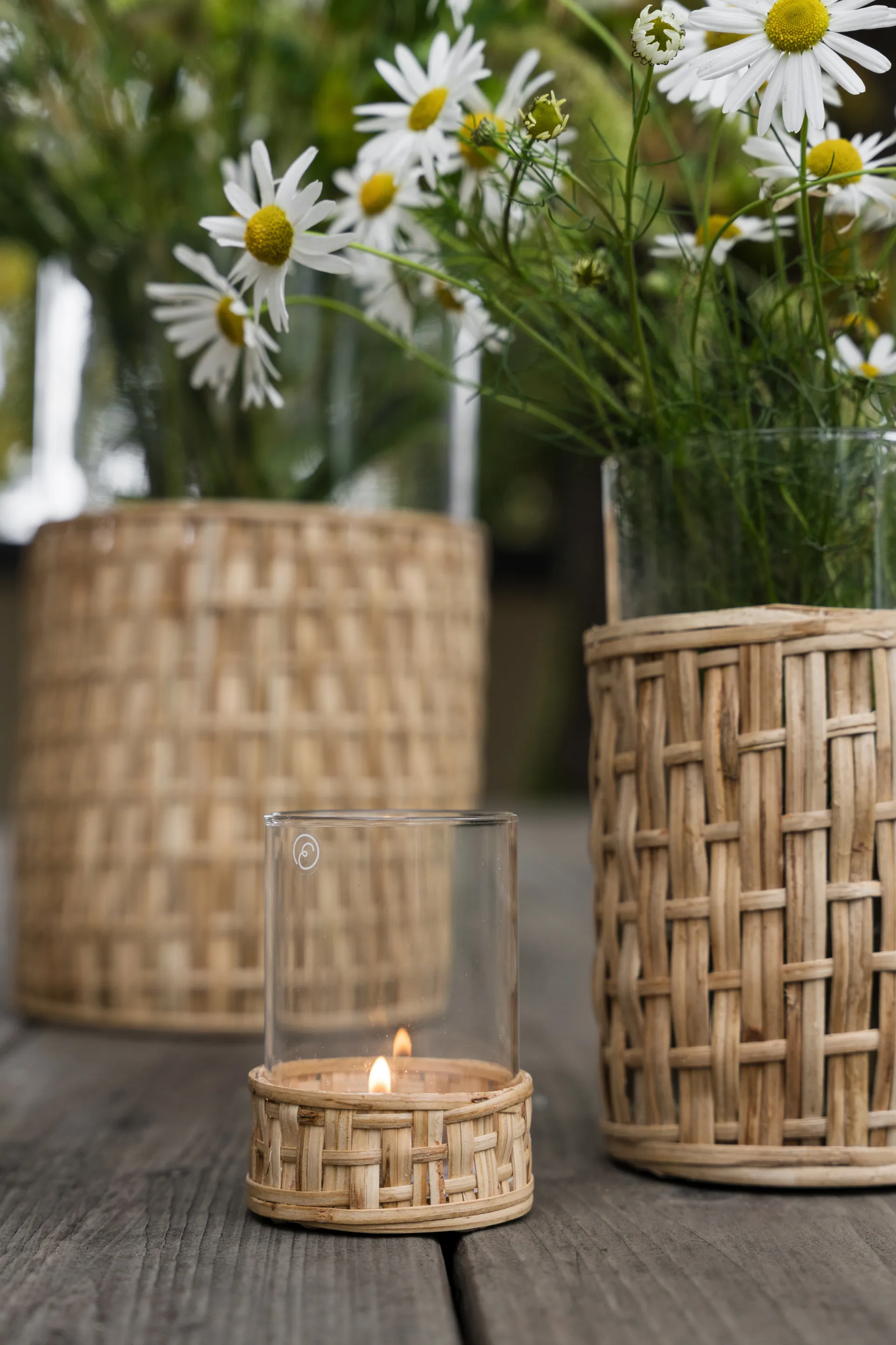 Ernst vase/lyslygte i kurv, Natur, Ø7×8,5 cm ERNST