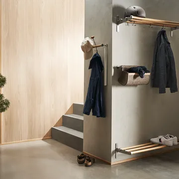 Nostalgi hatte-/skohylde - eg, aluminium - Essem Design