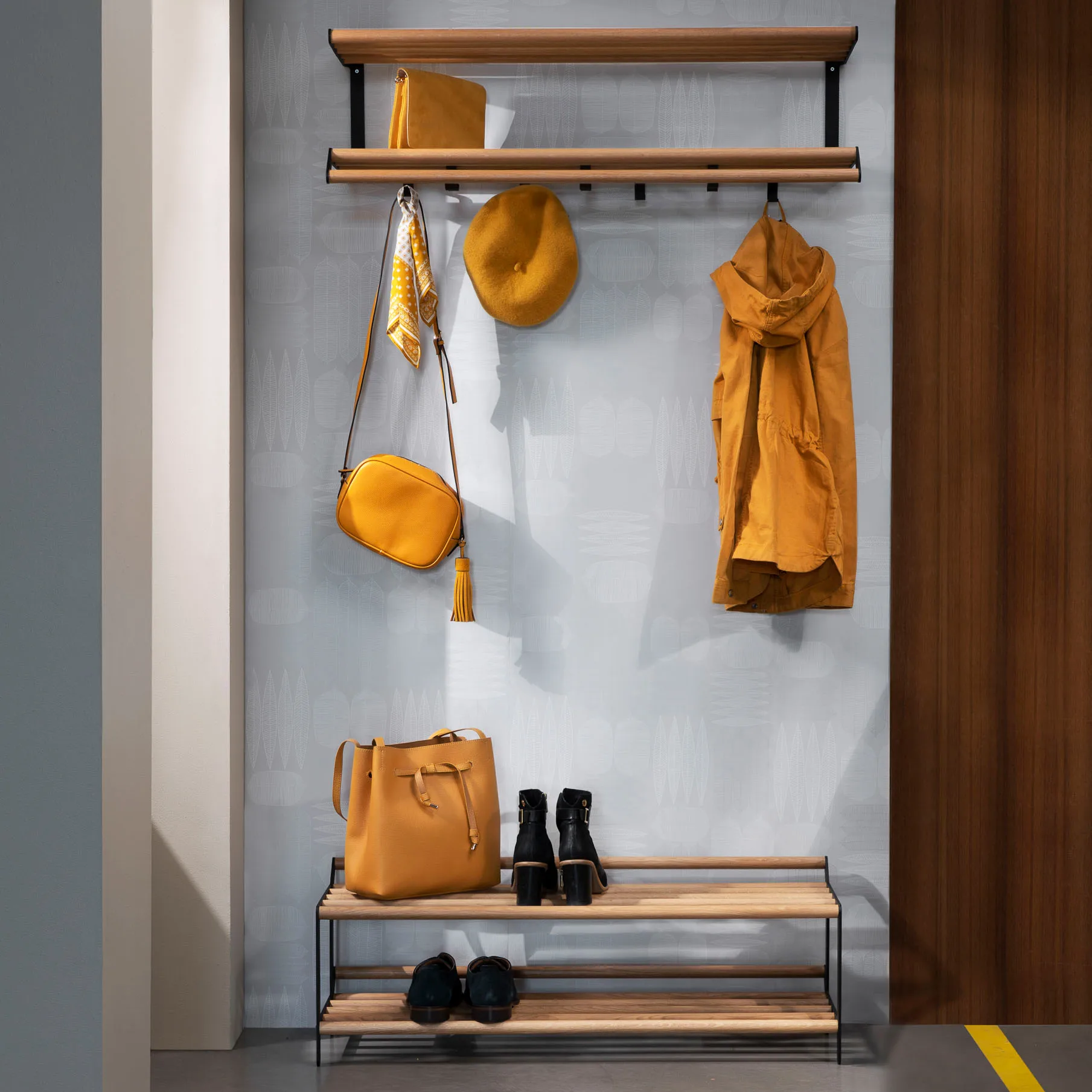 Tamburin hattehylde 60 cm, Eg/Sort Essem Design