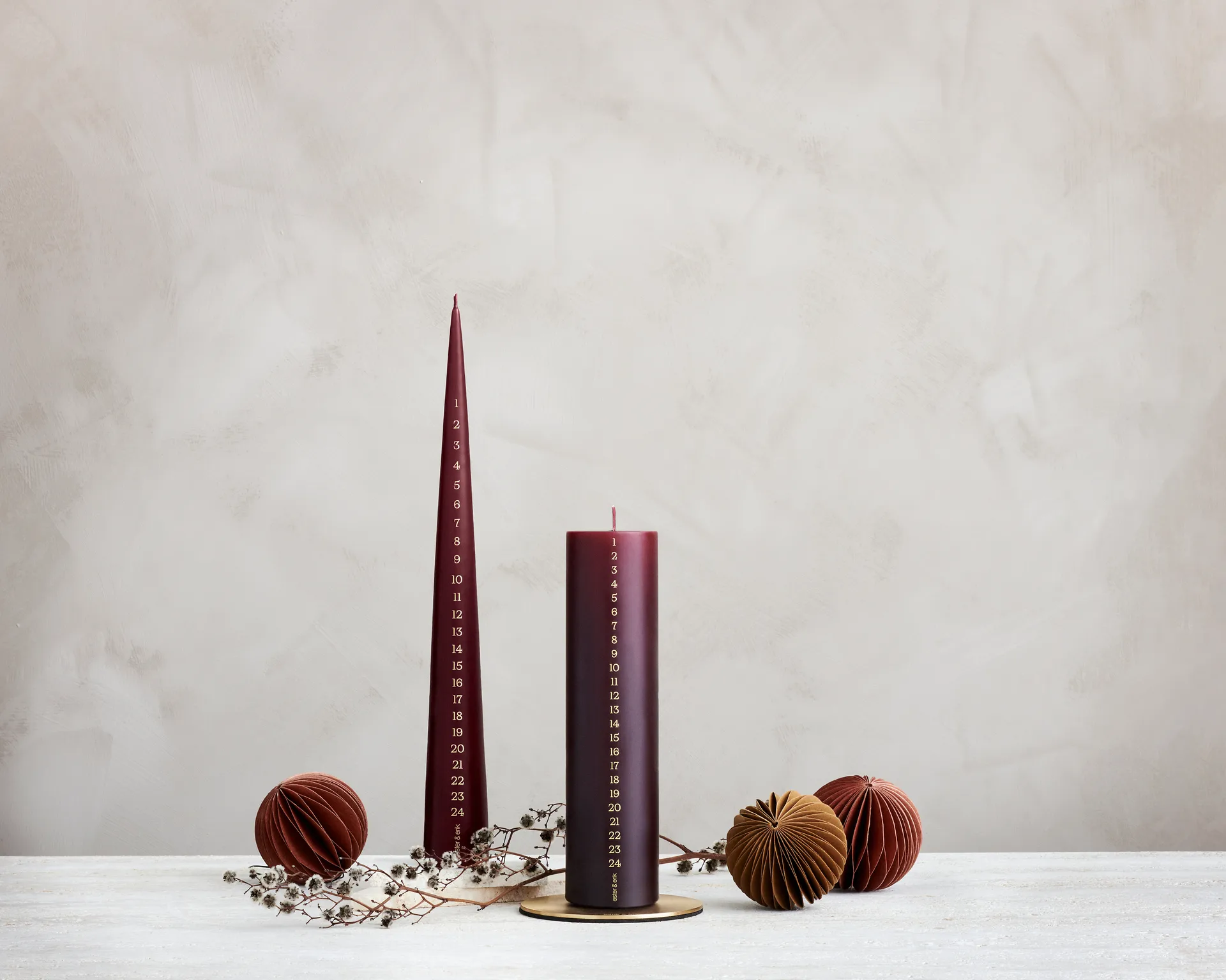Ester & Erik kalenderlys 37 cm, 44/2 deep wine ester & erik