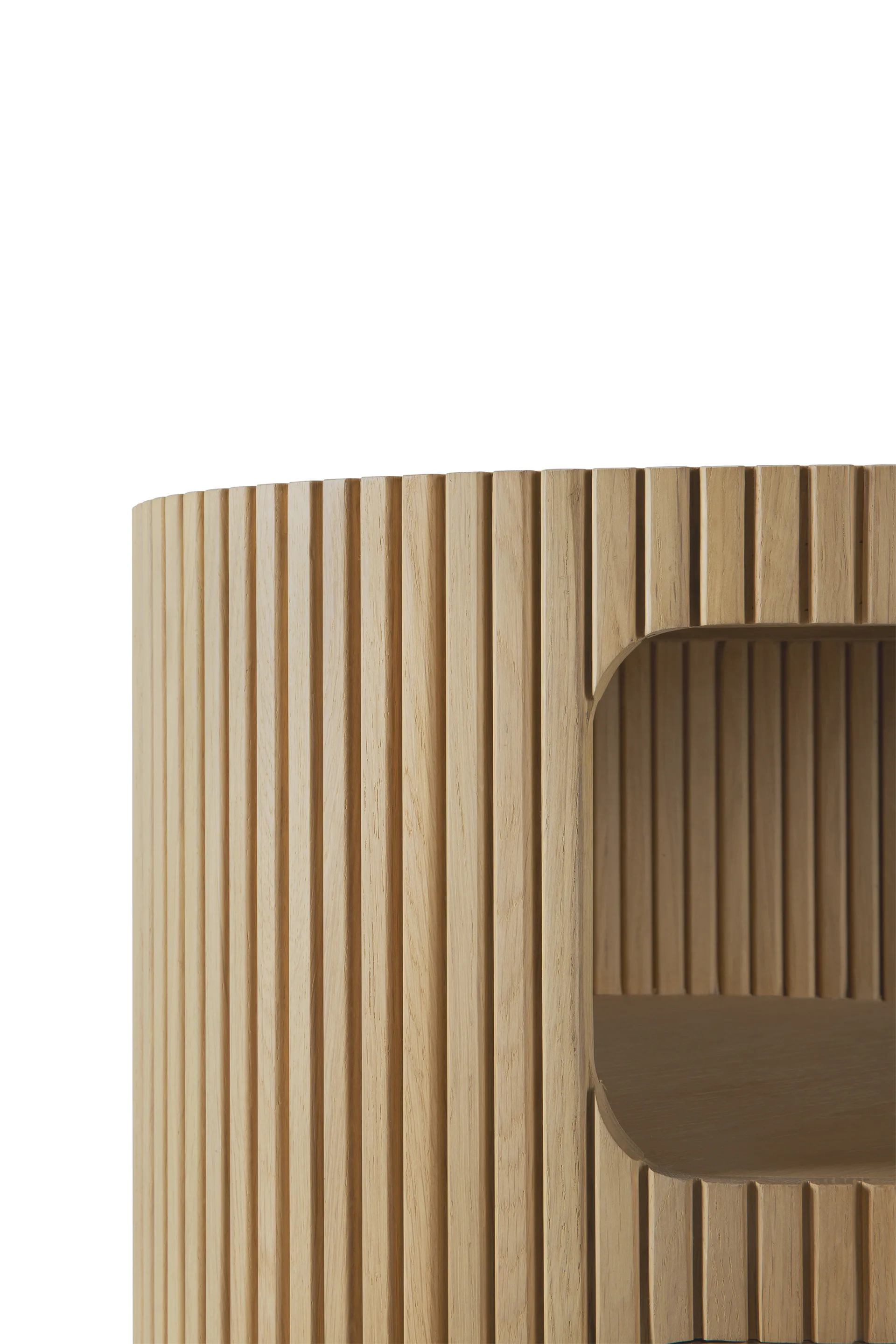 Boomerang hylde med nøglelås, Eg, Ø45 cm Ethnicraft