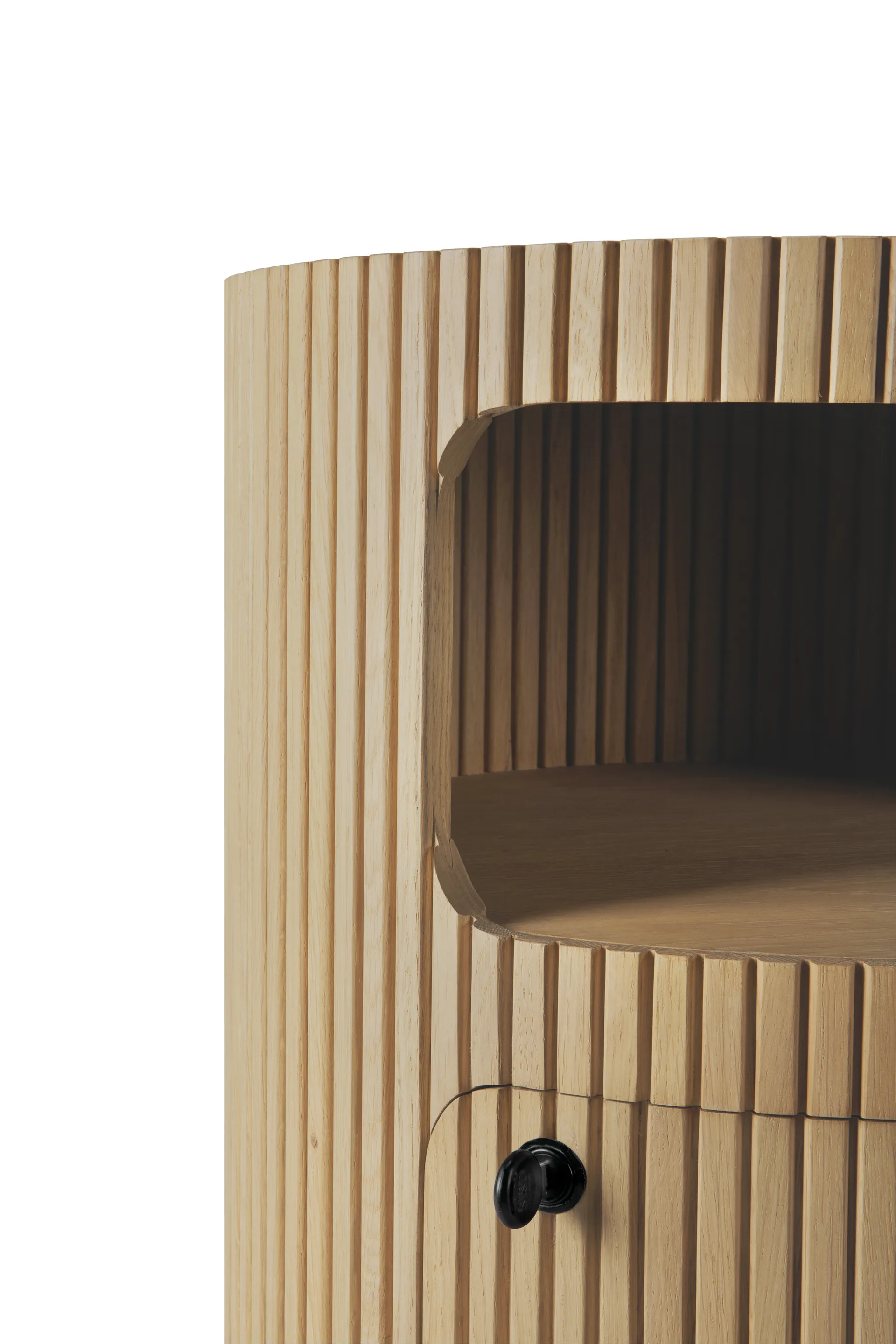 Boomerang hylde med nøglelås, Eg, Ø45 cm Ethnicraft