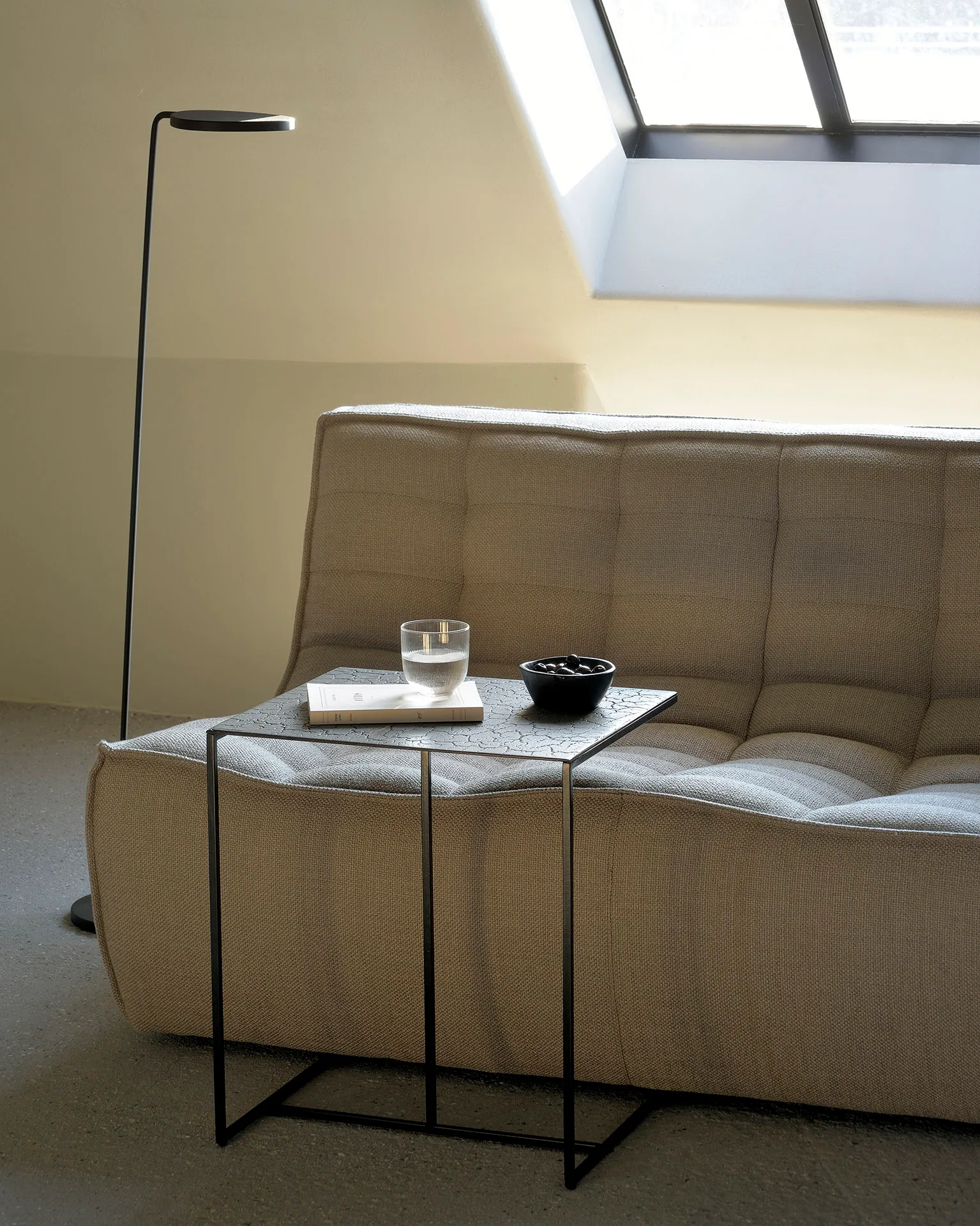 N701 sofa 2-personers, Stof beige Ethnicraft