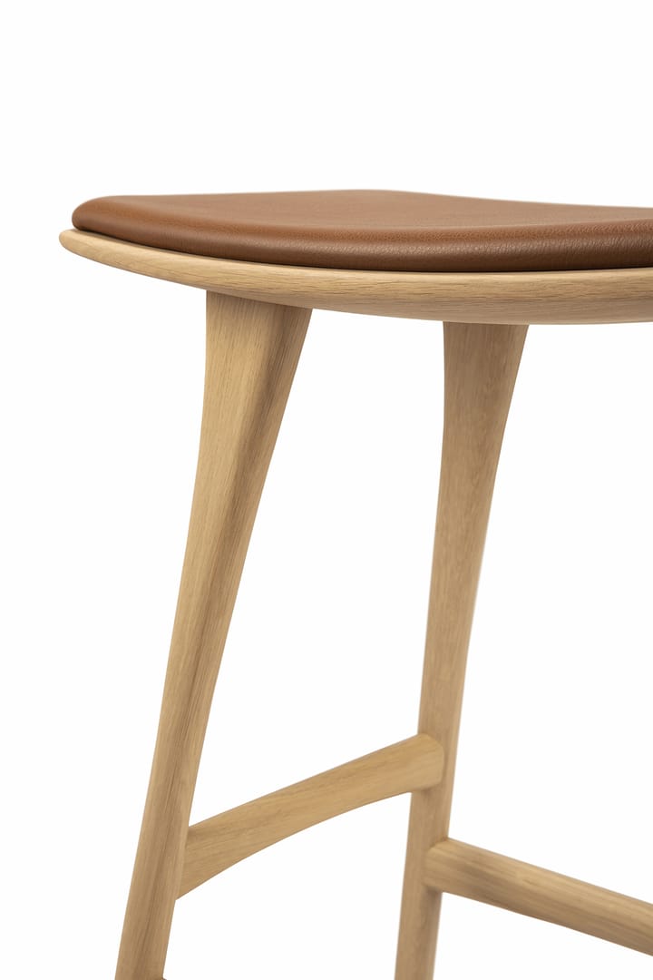 Osso Counter høj taburet 67 cm, Lakeret eg Ethnicraft