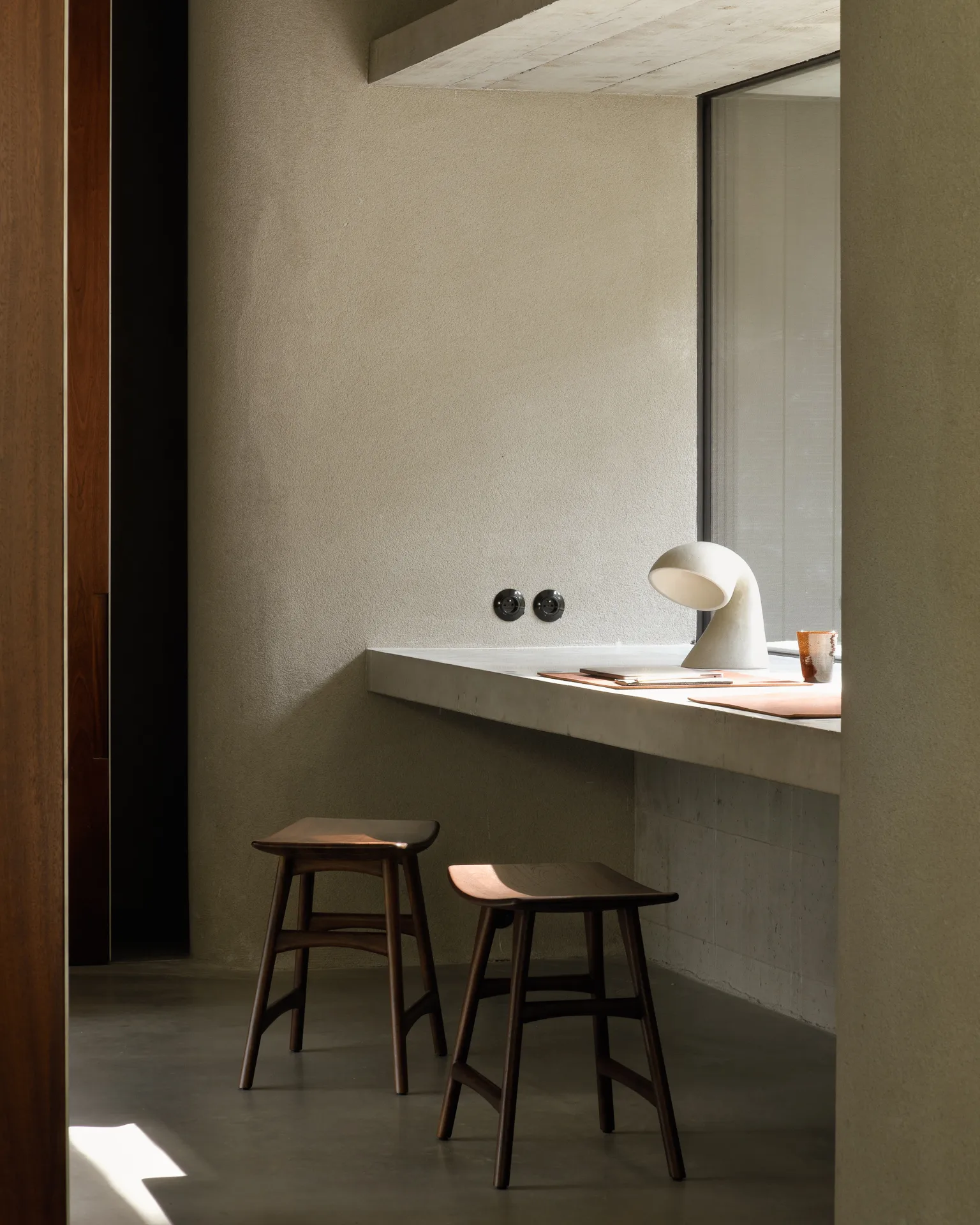 Osso skammel 48x50 cm, Lakeret teak Ethnicraft