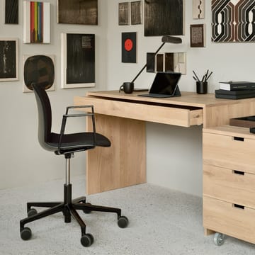 RBM Noor kontorstol - Sort med armlæn 73x67 cm - Ethnicraft