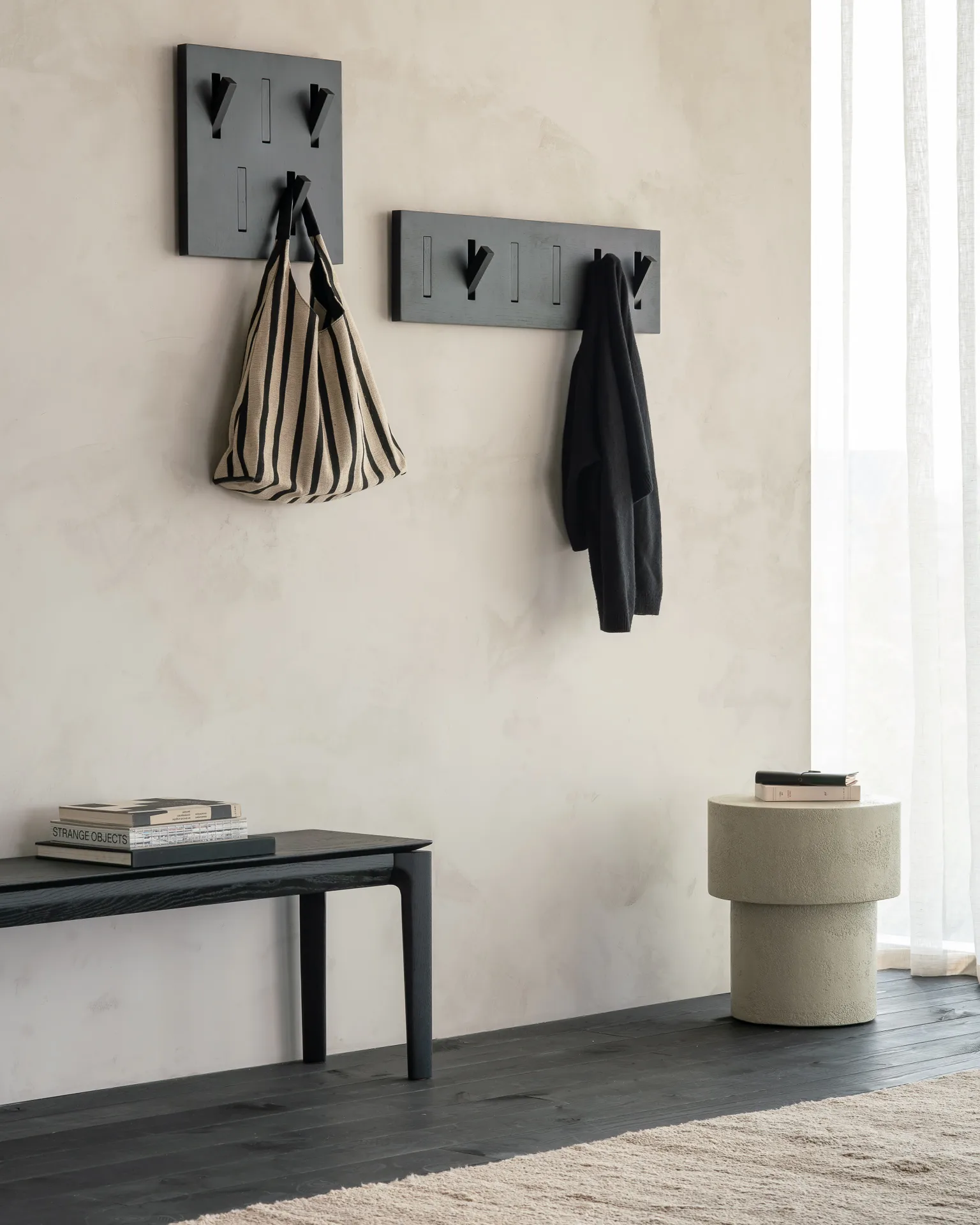 Utilitile wall hanger knagerække, Lakeret eg-black-large Ethnicraft