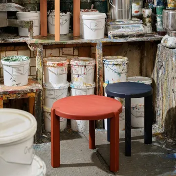 D108 Ragnesminde sidebord Ø35 cm - Midnight blue - FDB Møbler