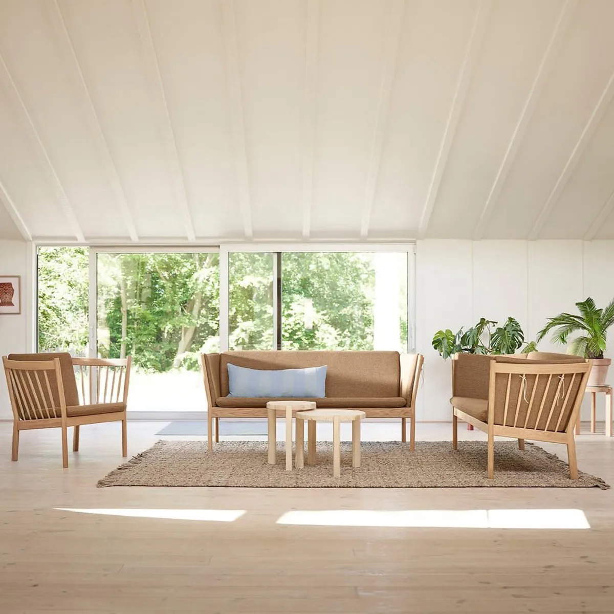 D108 Ragnesminde sidebord Ø35 cm, Nature FDB Møbler