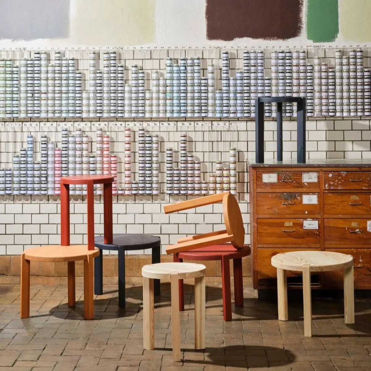 D108 Ragnesminde sidebord Ø35 cm, Nature FDB Møbler