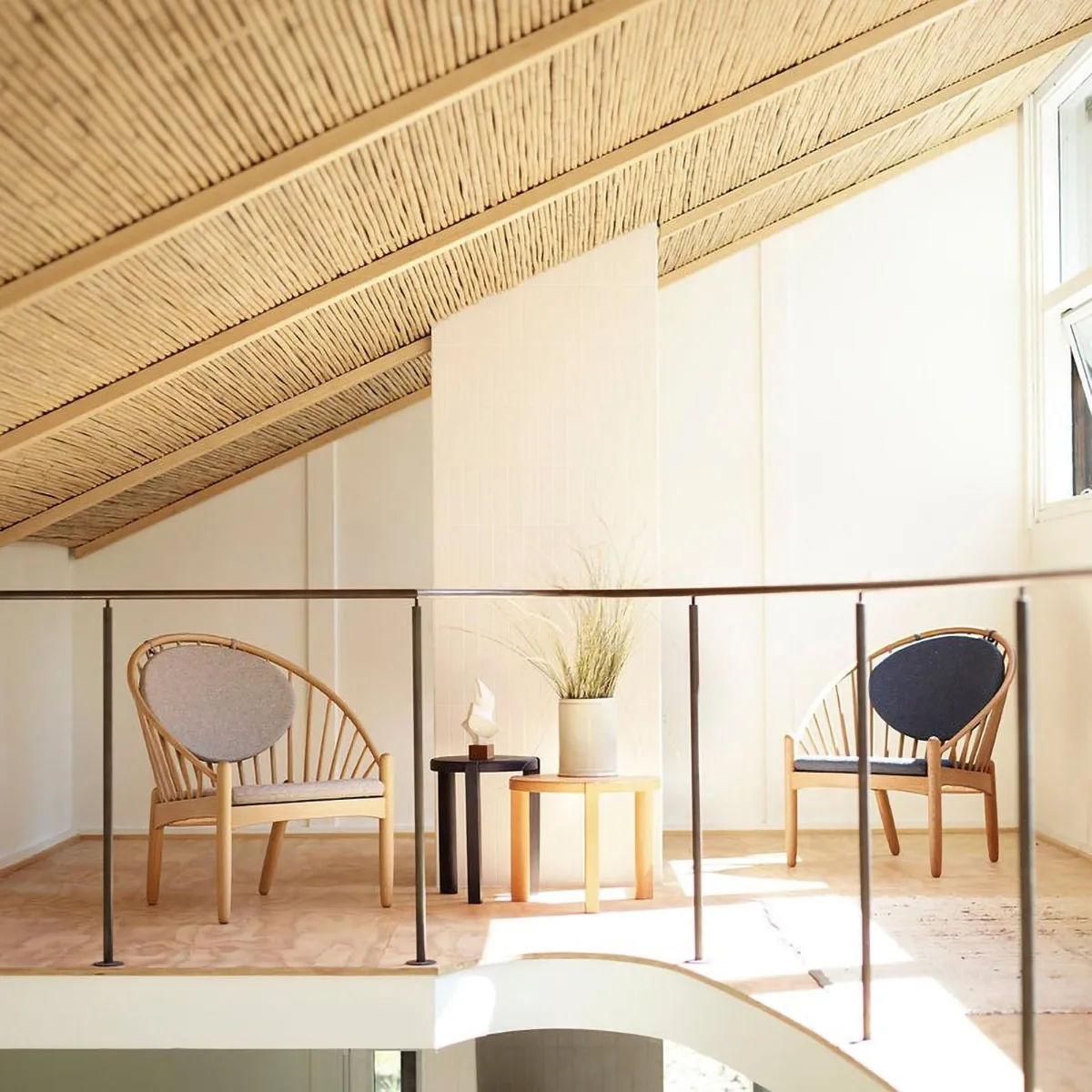 D108 Ragnesminde sofabord Ø48 cm, Peach FDB Møbler