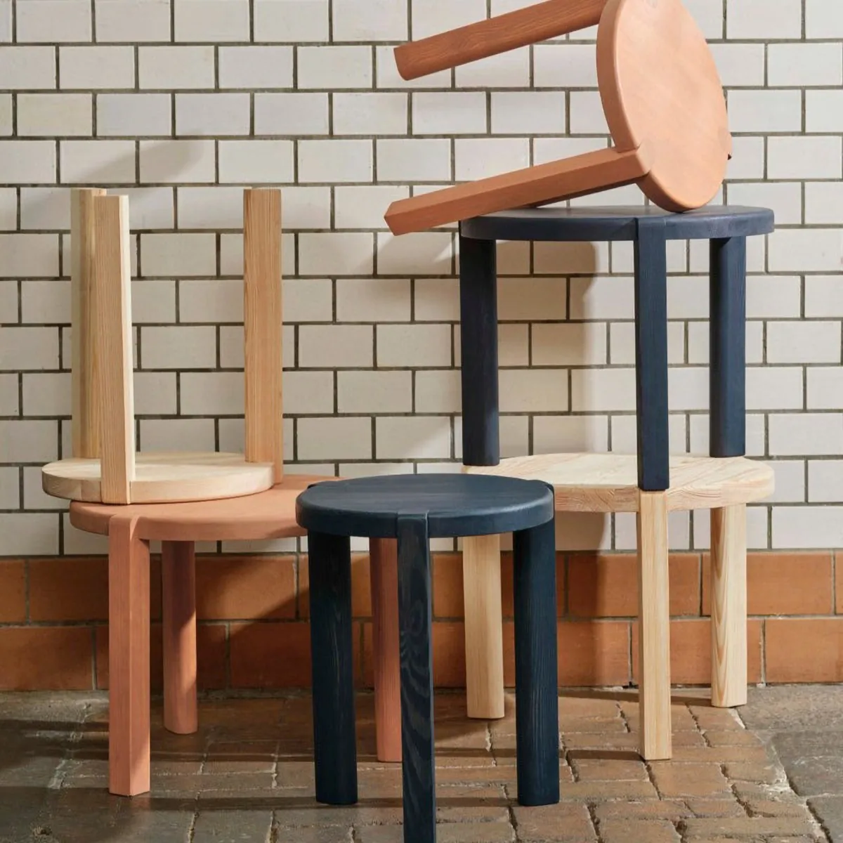 D108 Ragnesminde sofabord Ø48 cm, Pine untreated FDB Møbler