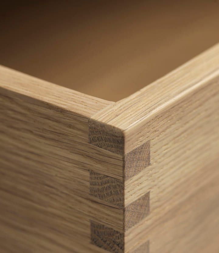 F24 Radius bænk, Oak nature lacquered 45x145 cm FDB Møbler