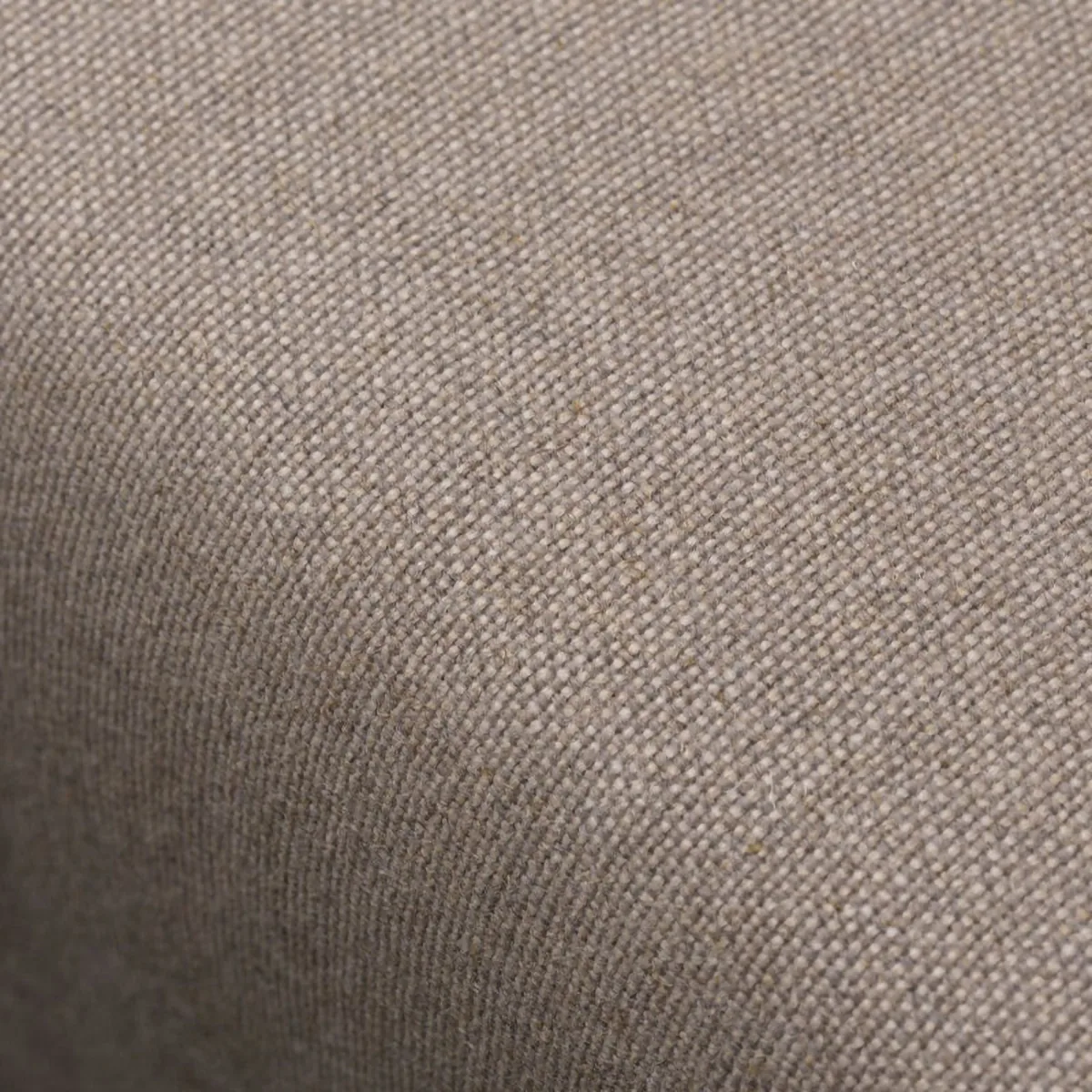 J147 Lænestol, Oak lacquered-beige FDB Møbler