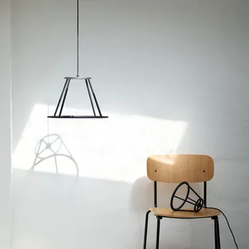 J182 Holmen stol 4-pak - Oak veneer-black legs - FDB Møbler