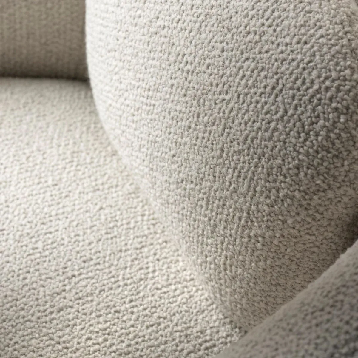 L35 Gesja Wing Chair lænestol, Beige-lacquered oak FDB Møbler