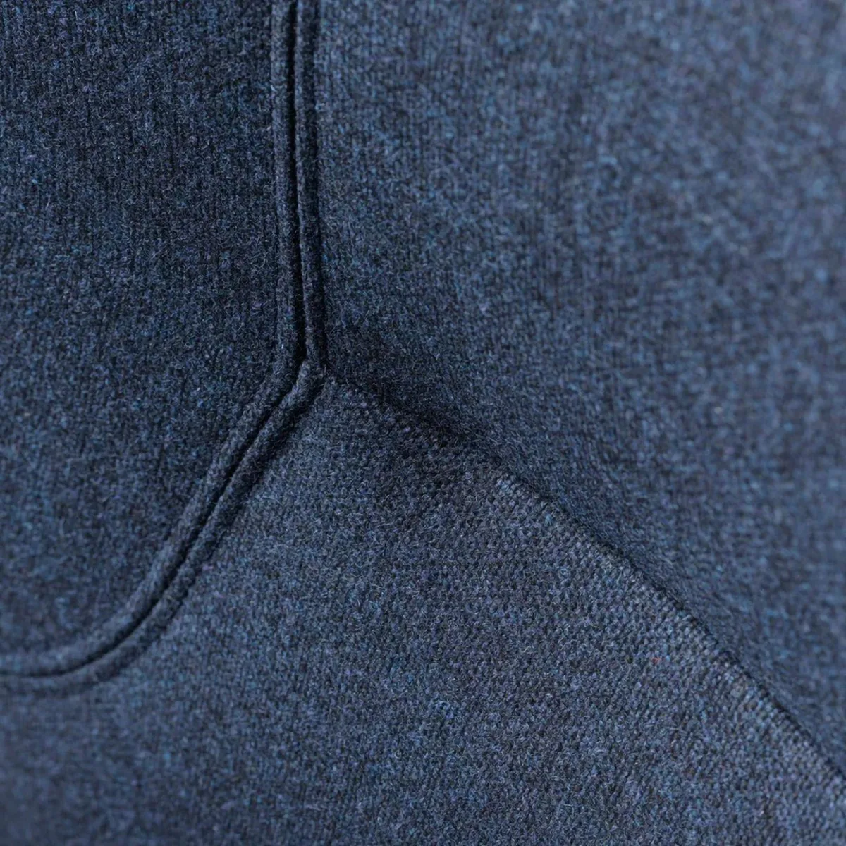 L35 Gesja Wing Chair lænestol, Dark blue-lacquered oak FDB Møbler