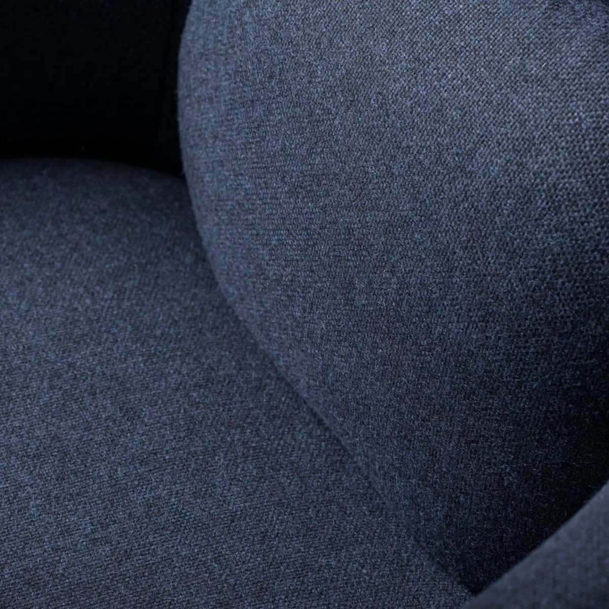 L35 Gesja Wing Chair lænestol, Dark blue-lacquered oak FDB Møbler