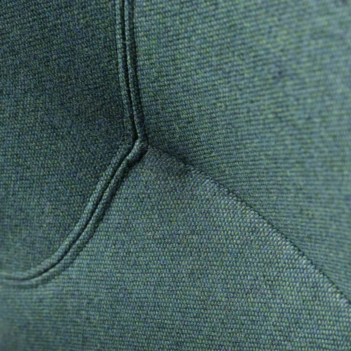 L35 Gesja Wing Chair lænestol, Green-lacquered oak FDB Møbler