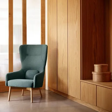 L35 Gesja Wing Chair lænestol - Green-lacquered oak - FDB Møbler