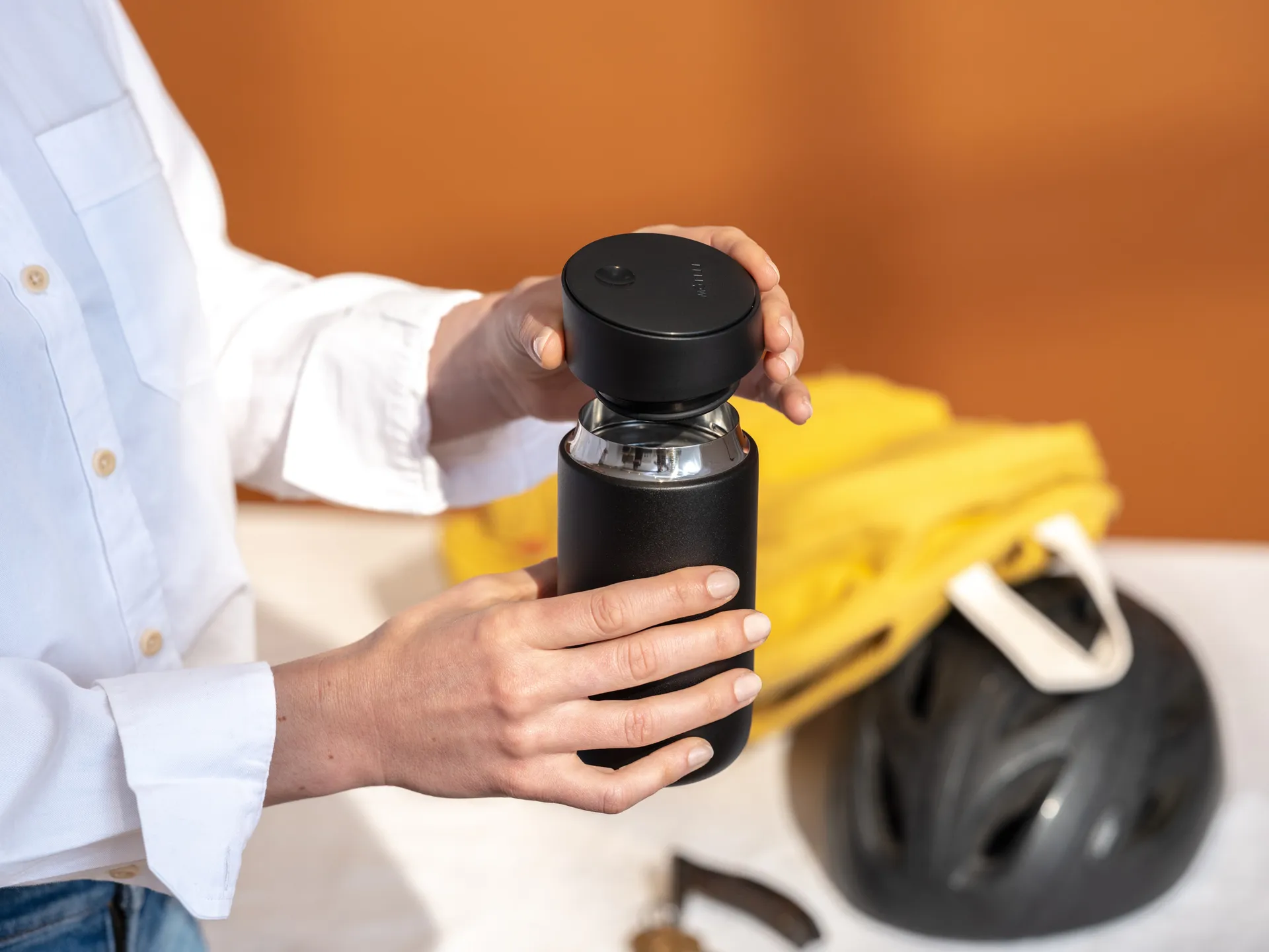 Carter termokrus med slide lock 35 cl, Matte black Fellow