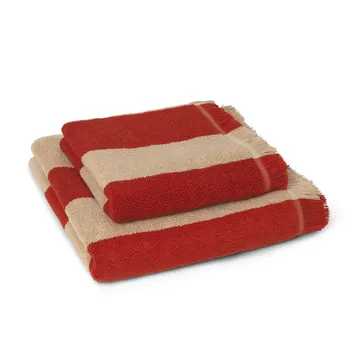 Alee håndklæde 50x100 cm - Light camel/Red - Ferm Living