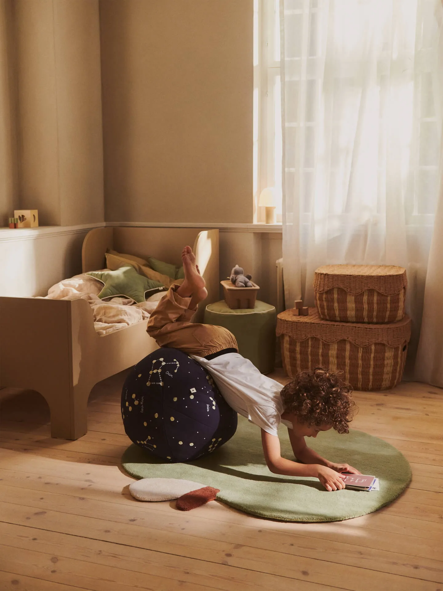 Apple tuftet tæppe, Tea Green, 110x110 cm Ferm Living