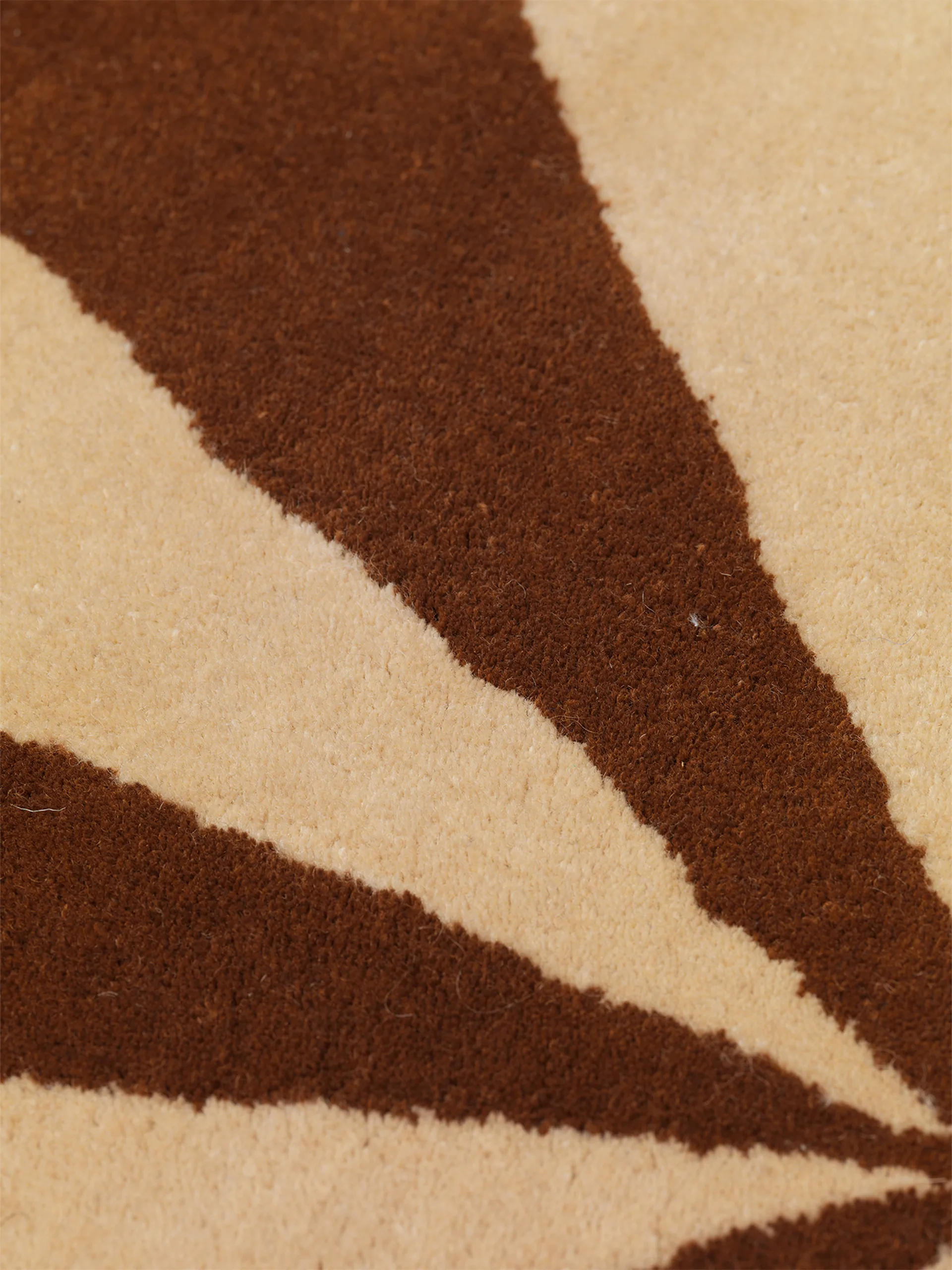 Arch håndtuftet tæppe Ø130 cm, Dark Brick/Offwhite Ferm Living