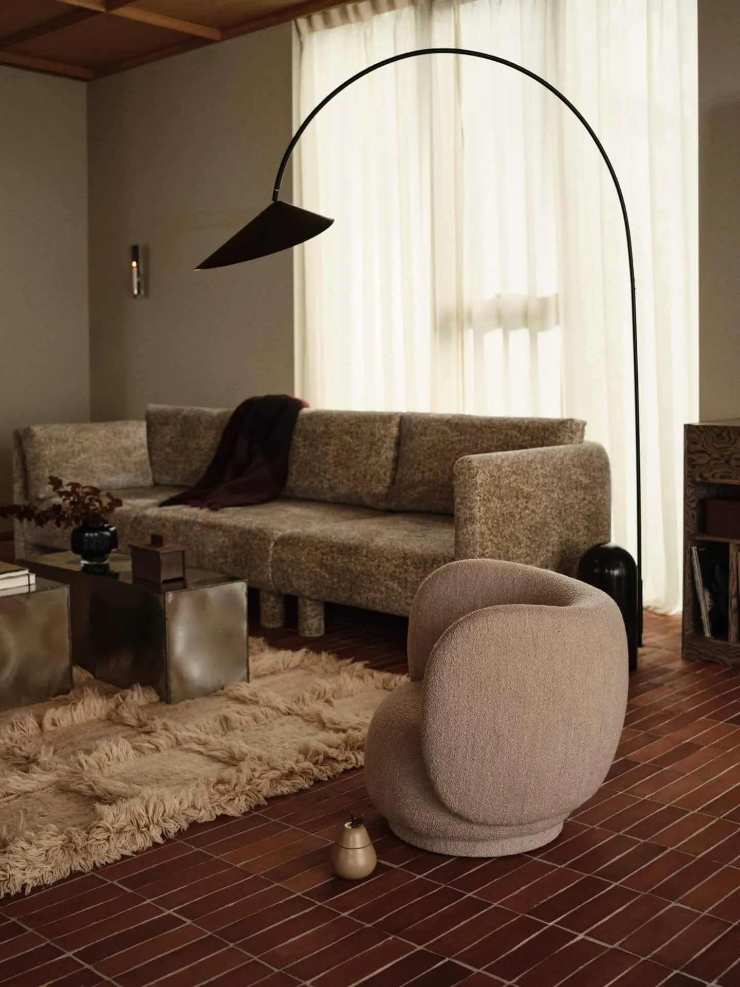 Arum arched gulvlampe, Black Ferm Living