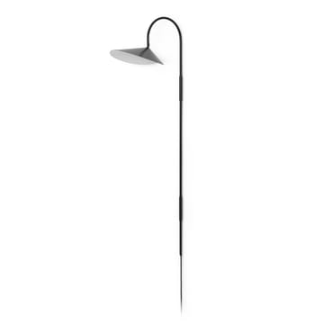 Arum swivel tall væglampe - Black - ferm LIVING