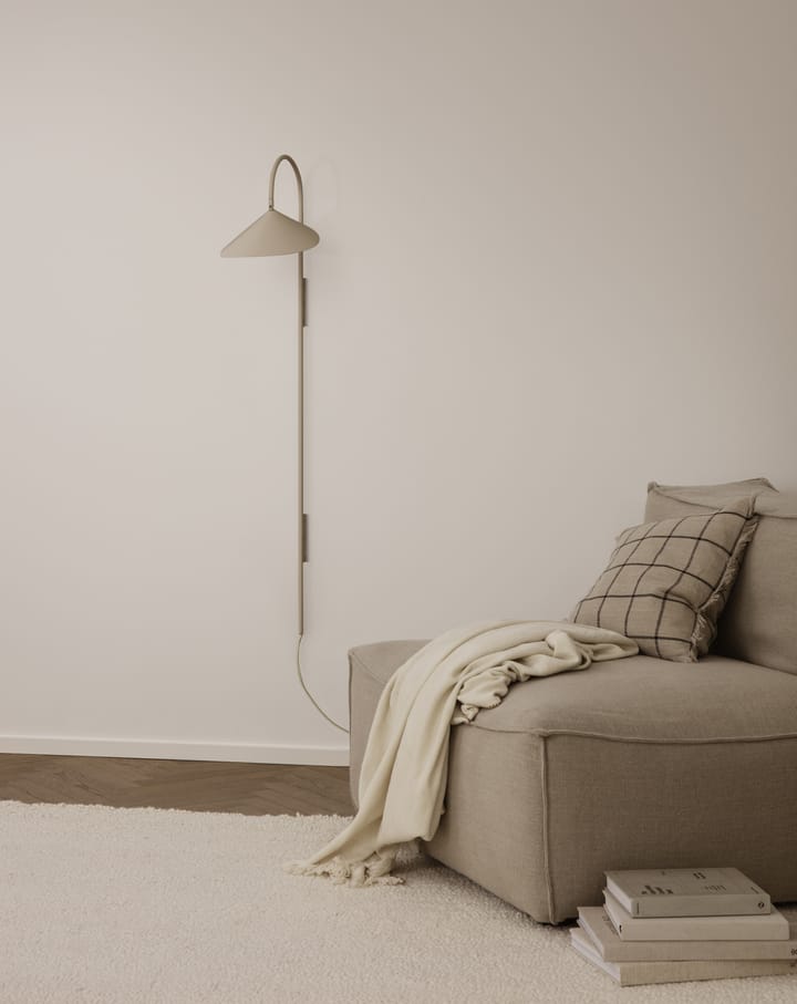 Arum swivel tall væglampe, Cashmere Ferm Living