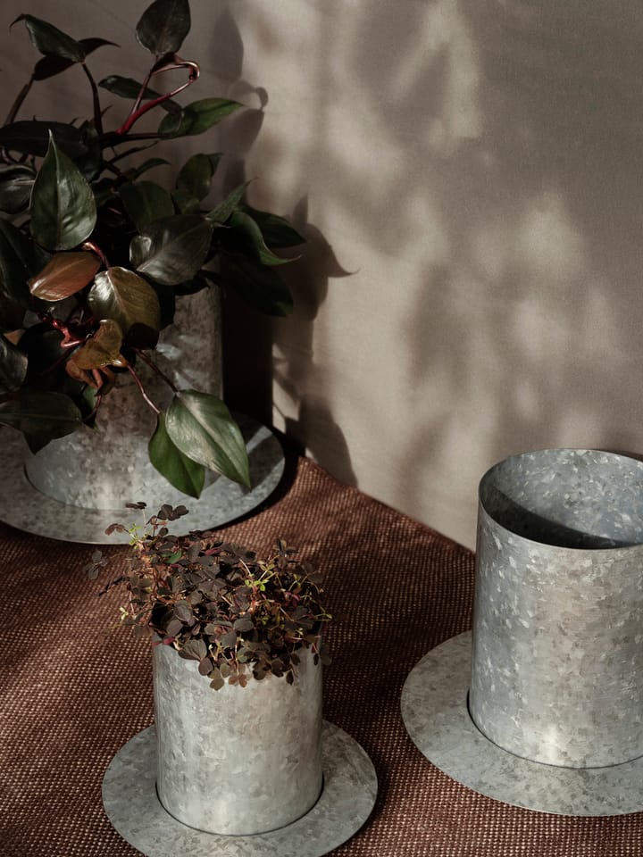Auran urtepotte medium 26,6 cm, Galvanized iron Ferm Living