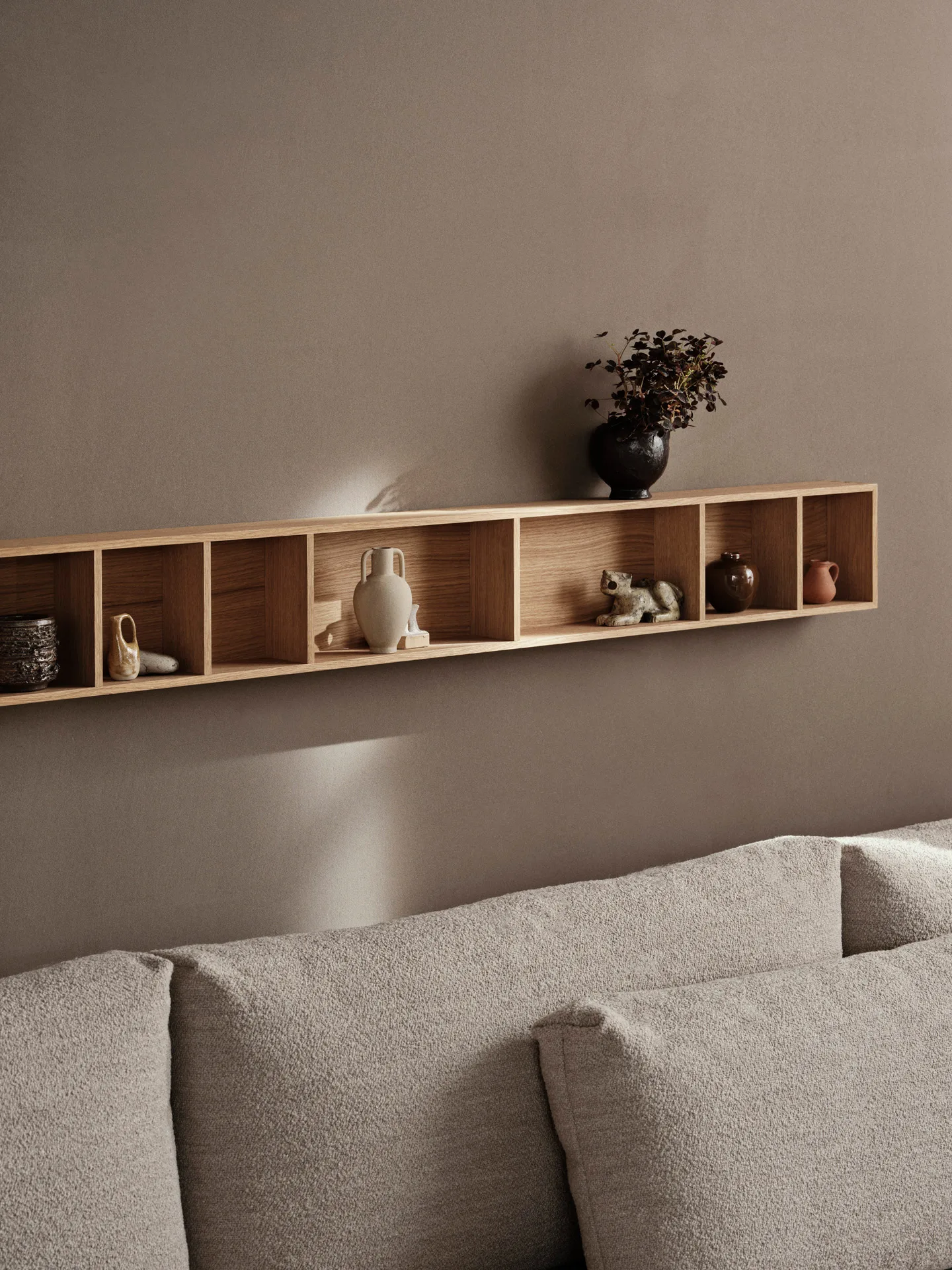 Bon hylde 138x16 cm, Oiled Oak Ferm Living