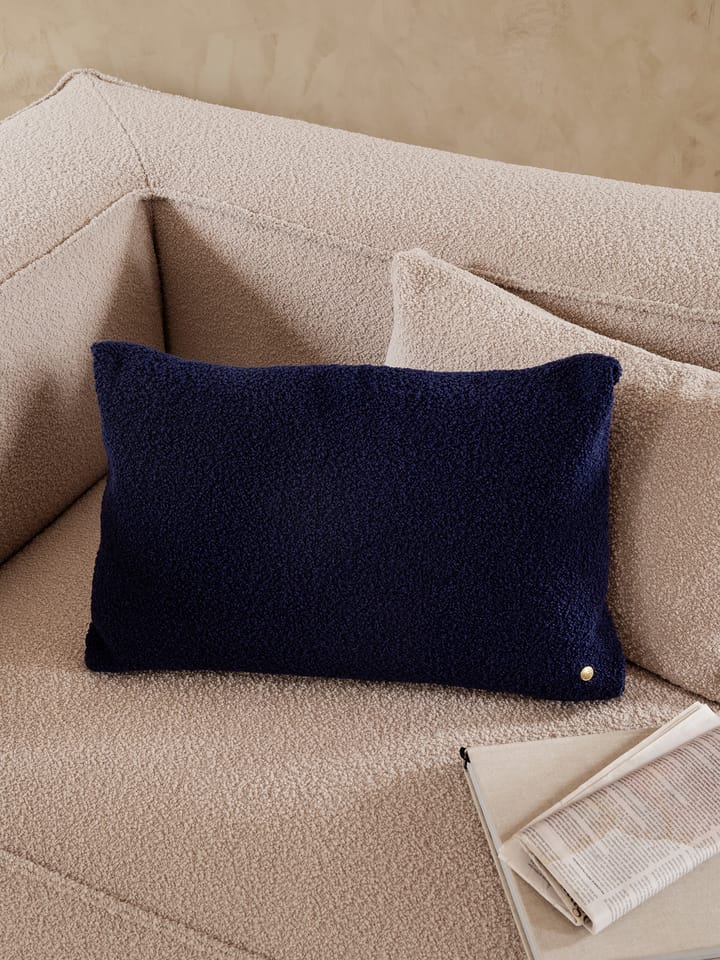 Clean pude bouclé 40x60 cm , Deep Blue Ferm Living