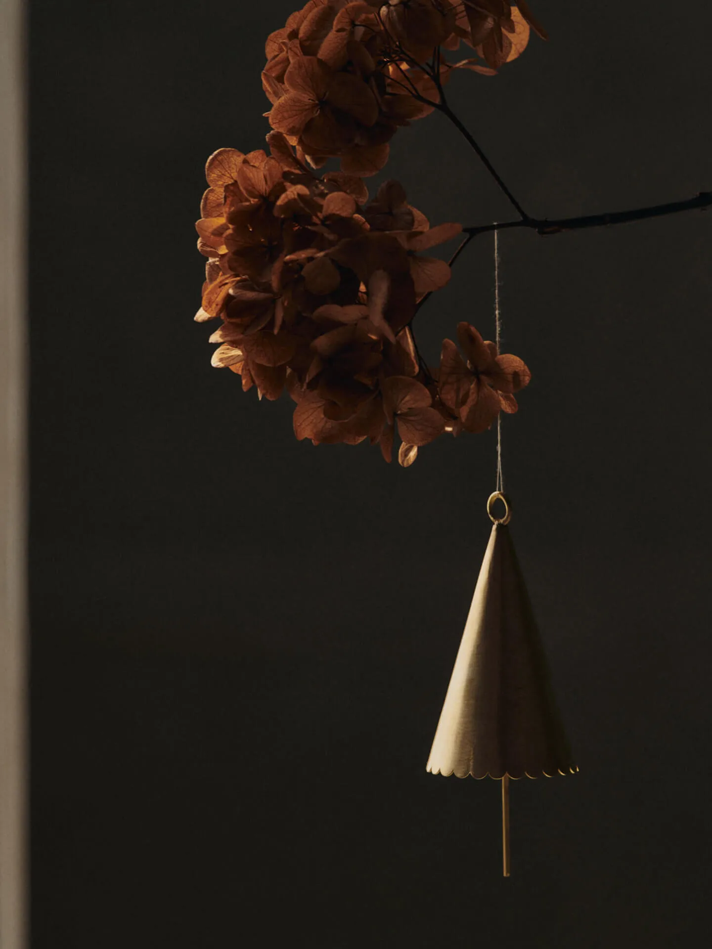 Cone bell dekorationsophæng 2-pak, Brass Ferm Living