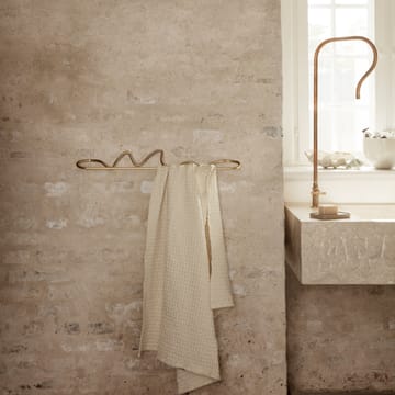 Curvature ophæng til viskestykke - Messing - Ferm Living