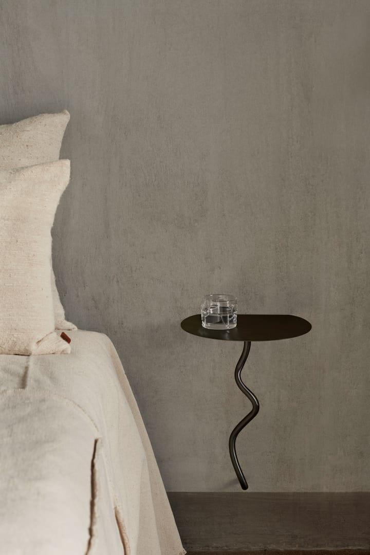 Curvature vægbord, Black/Brass Ferm Living