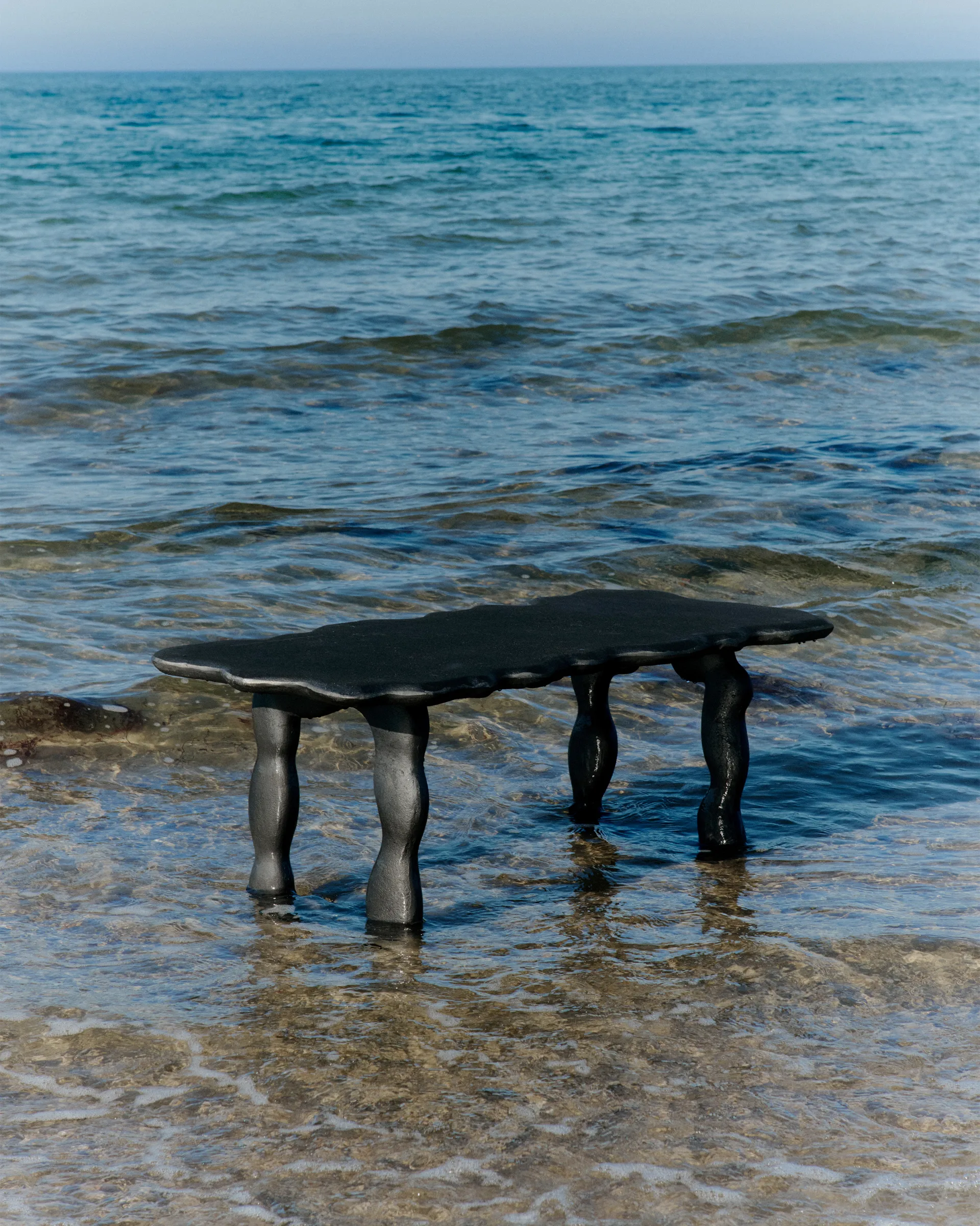 Dal Piece sofabord 100x50x47 cm, Black Aluminium Ferm Living