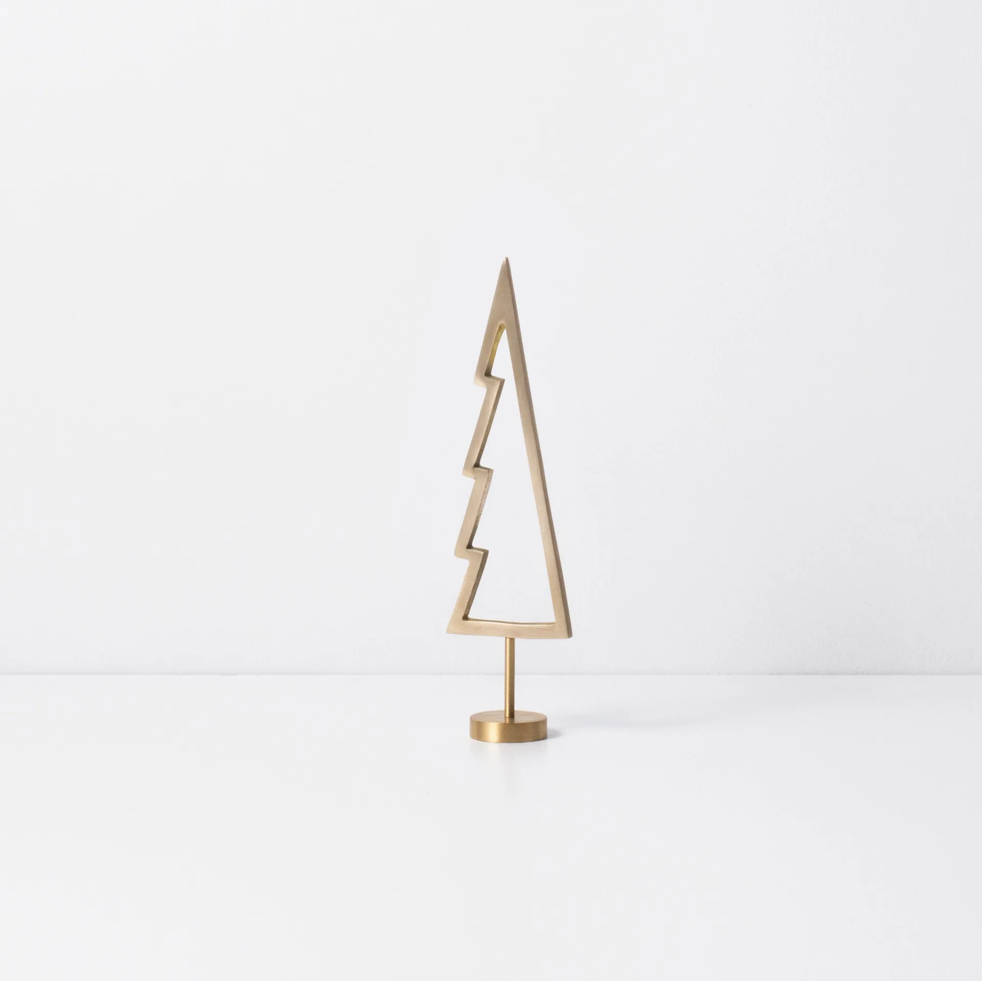 Dekoration træ messing, omrids Ferm Living