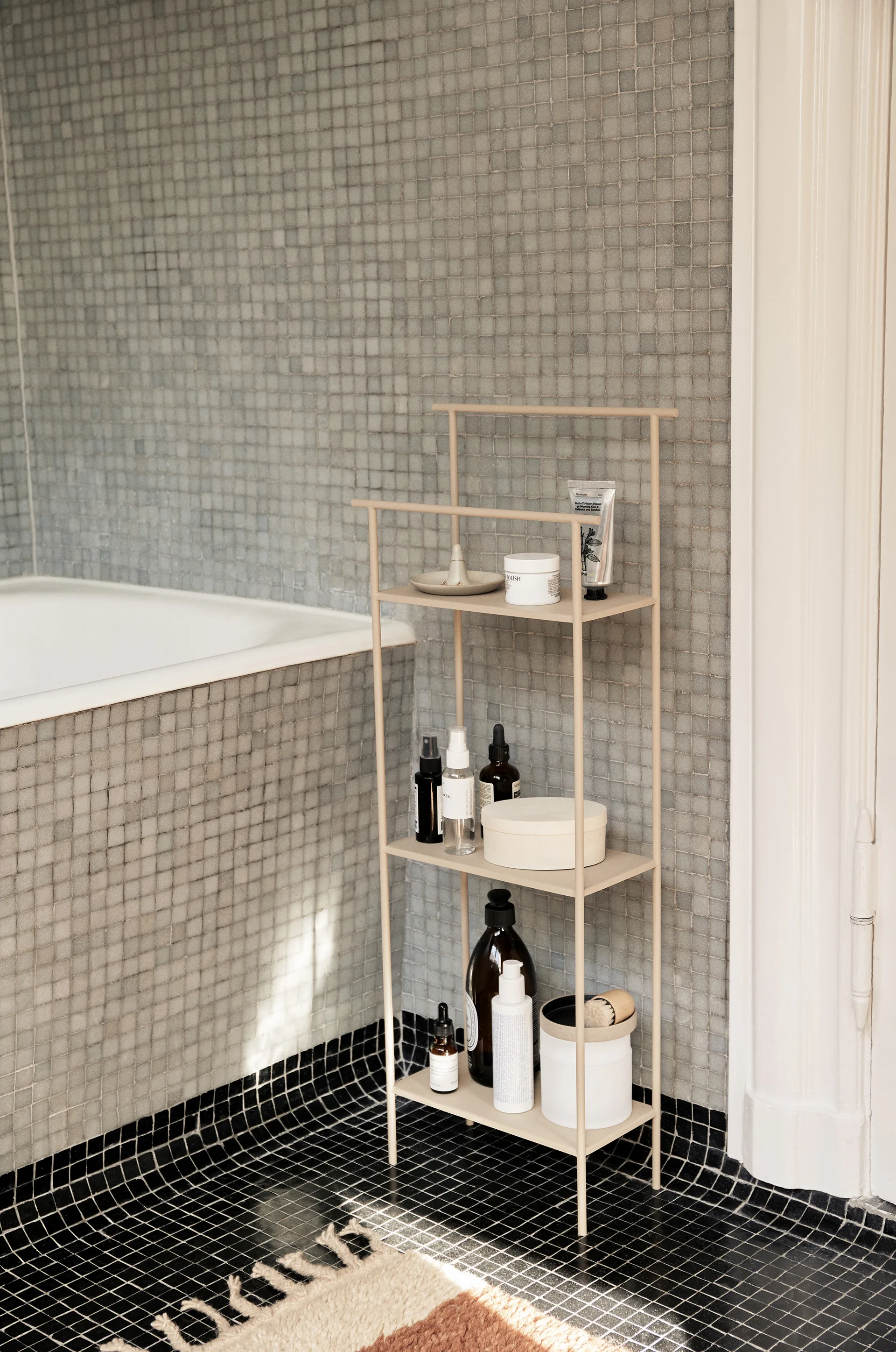 Dora hylde 30x79 cm, Cashmere Ferm Living