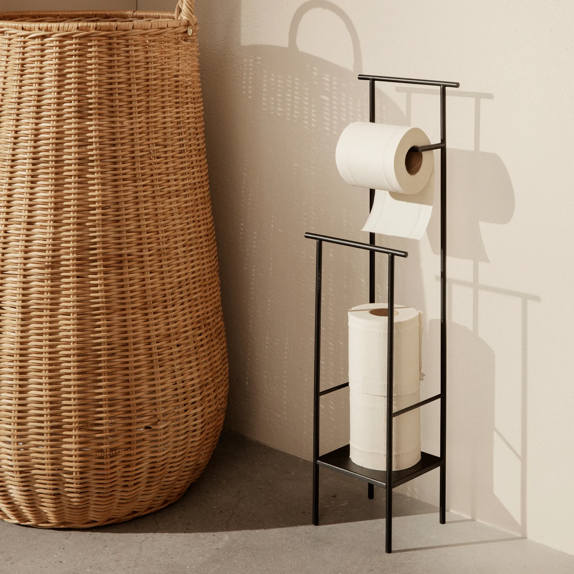 Dora toiletrulleholder, Black Ferm Living